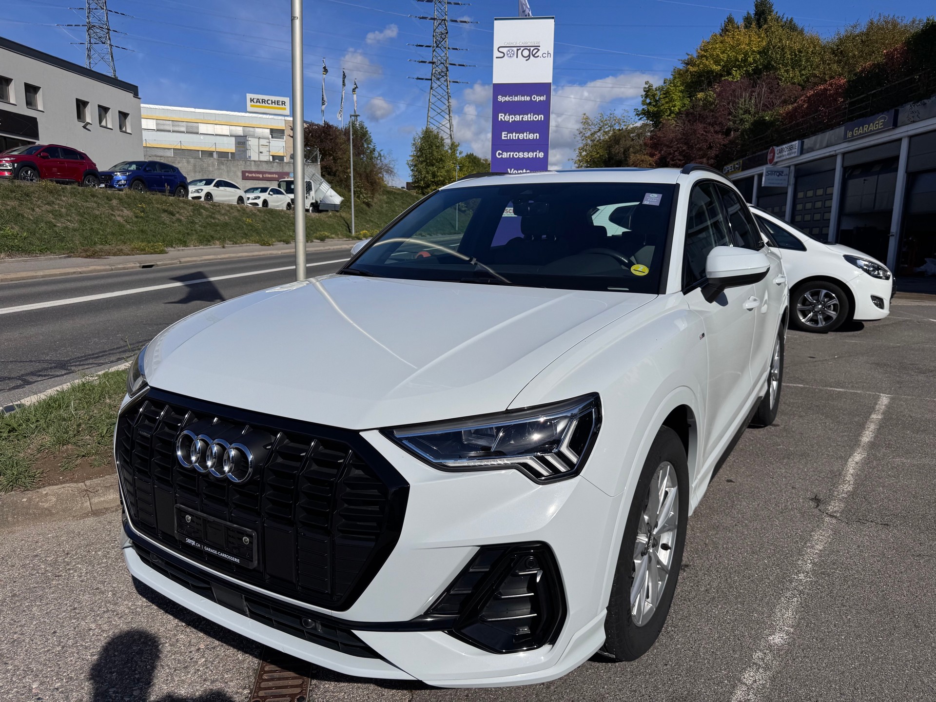 AUDI Q3 35 TDI S line Attraction quattro S-tronic-image-1