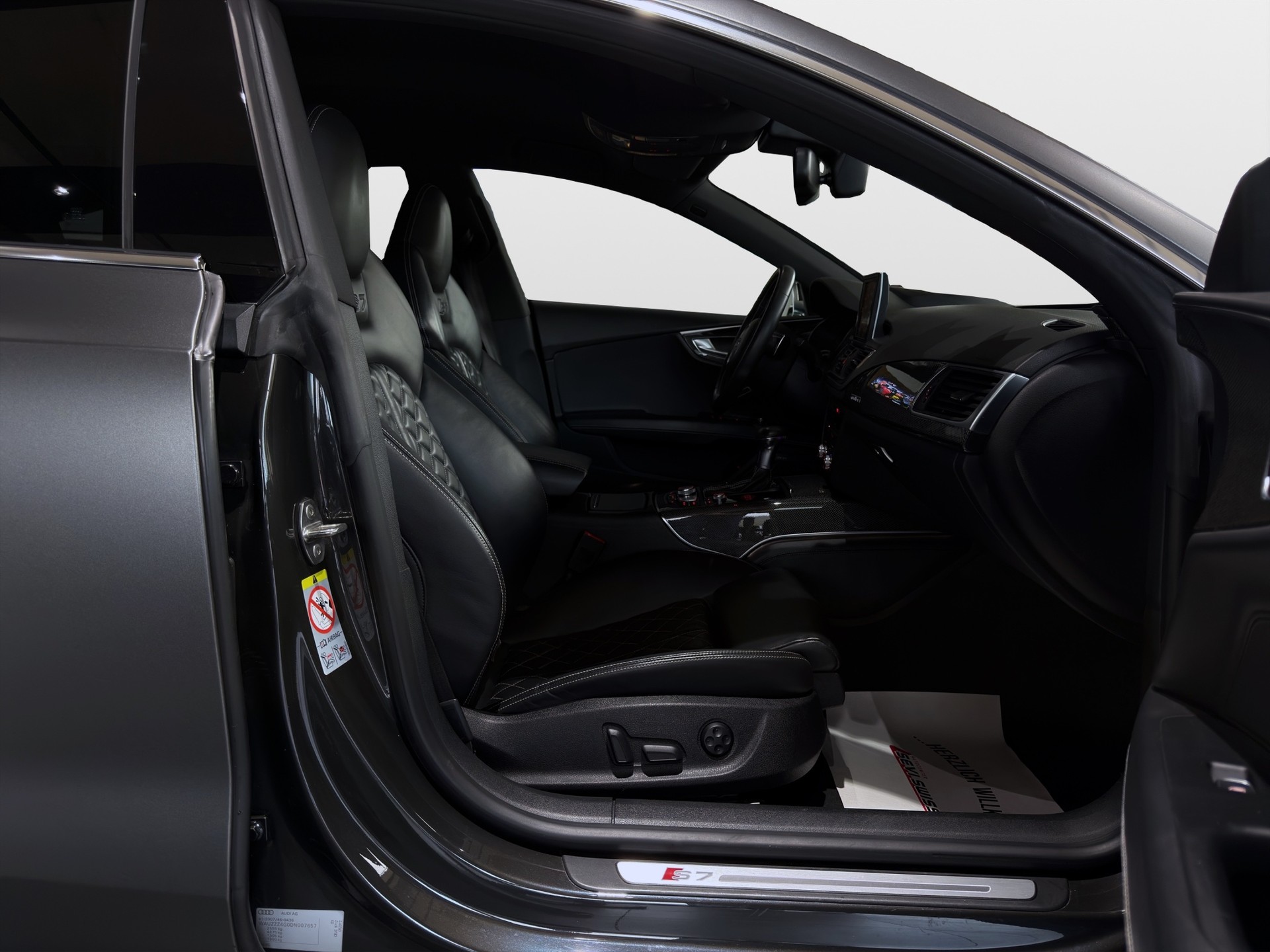 AUDI S7 Sportback 4.0 TFSI V8 quattro S-tronic*Frisch ab MFK,1 Jahr oder 20'000km Garantie auf Motor und Getriebe*-image-16