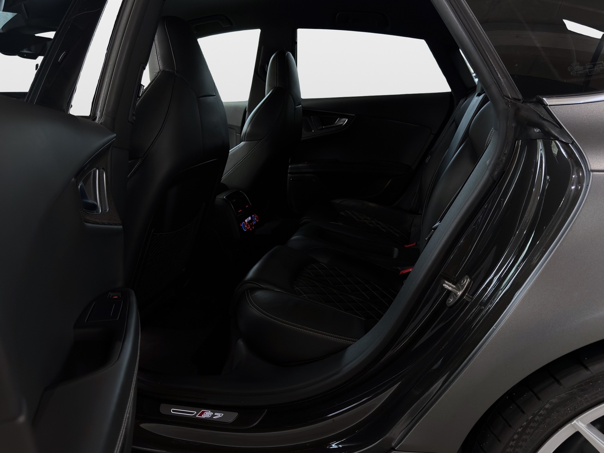 AUDI S7 Sportback 4.0 TFSI V8 quattro S-tronic*Frisch ab MFK,1 Jahr oder 20'000km Garantie auf Motor und Getriebe*-image-11