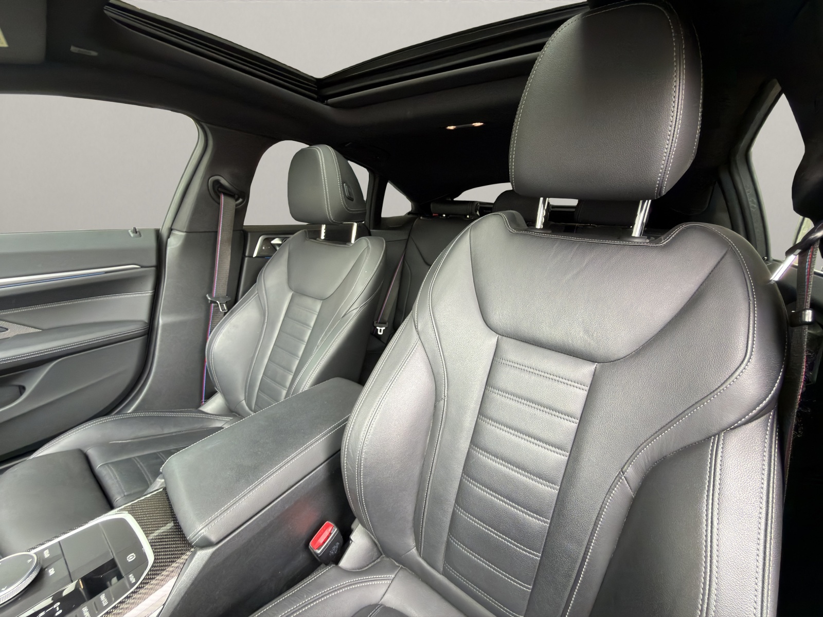 BMW i4 M50 M Sport Pro mit Pack Carbon-image-13