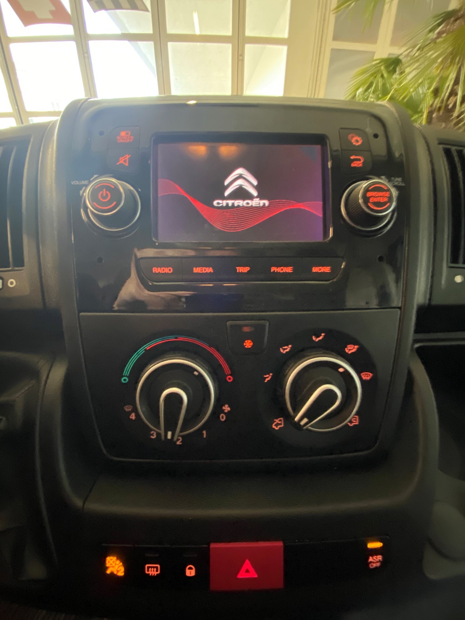 CITROEN Jumper 30 2.0 BlueHDi L1H1-image-11