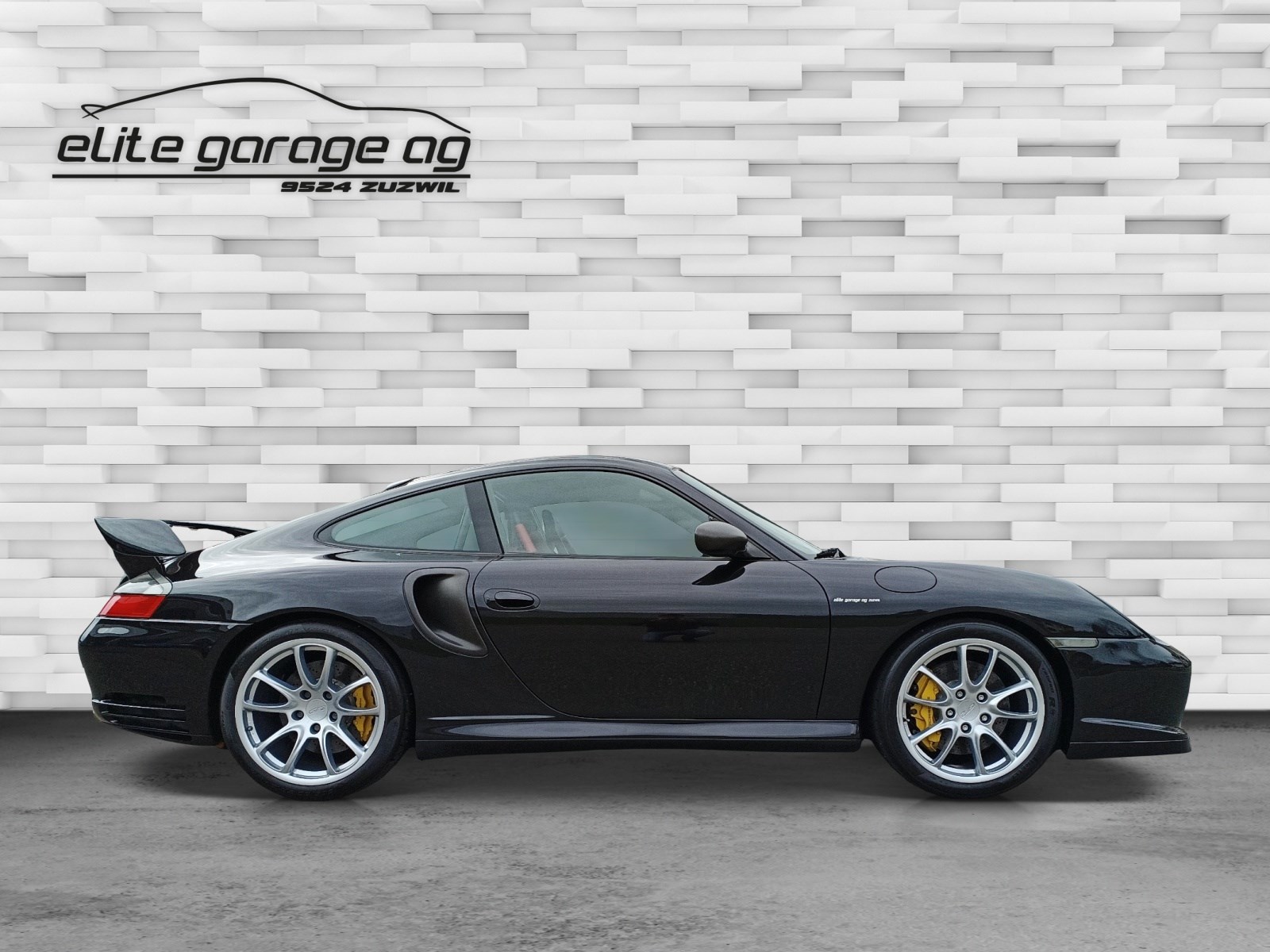 PORSCHE 911 Turbo GT2 Look 620 PS-image-3