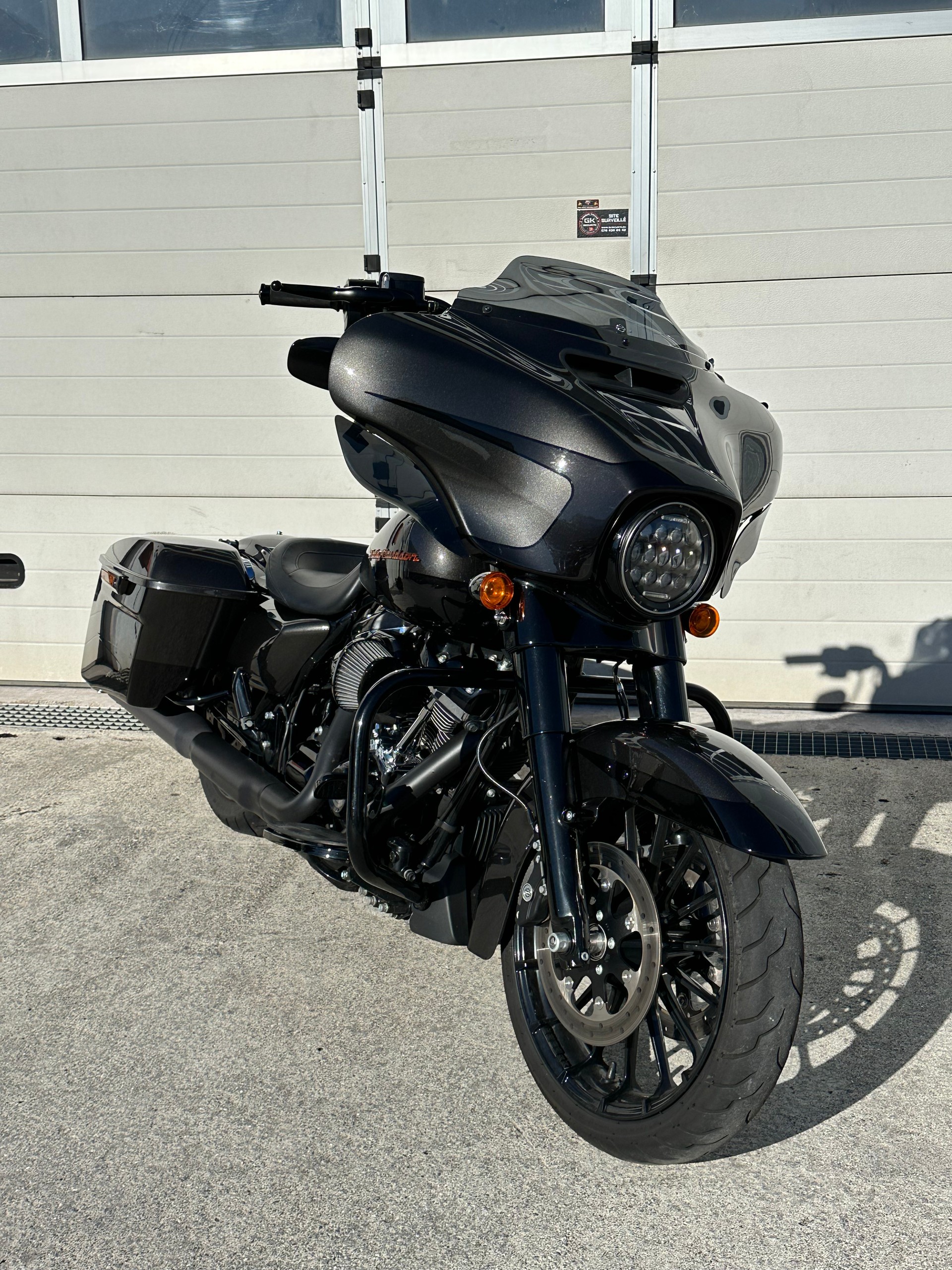 HARLEY-DAVIDSON FLHXS Street Glide Special 114