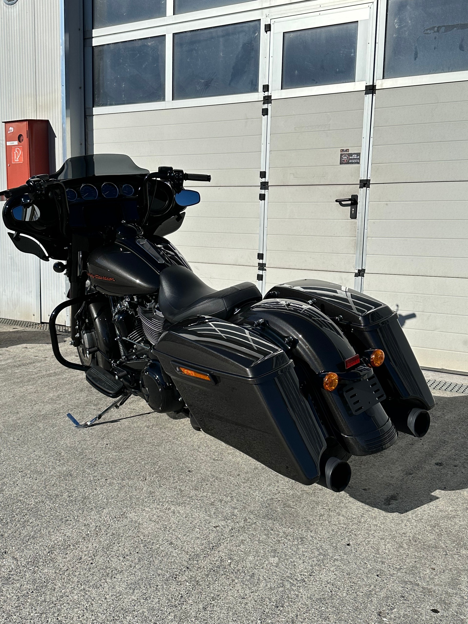 HARLEY-DAVIDSON FLHXS Street Glide Special 114-image-4