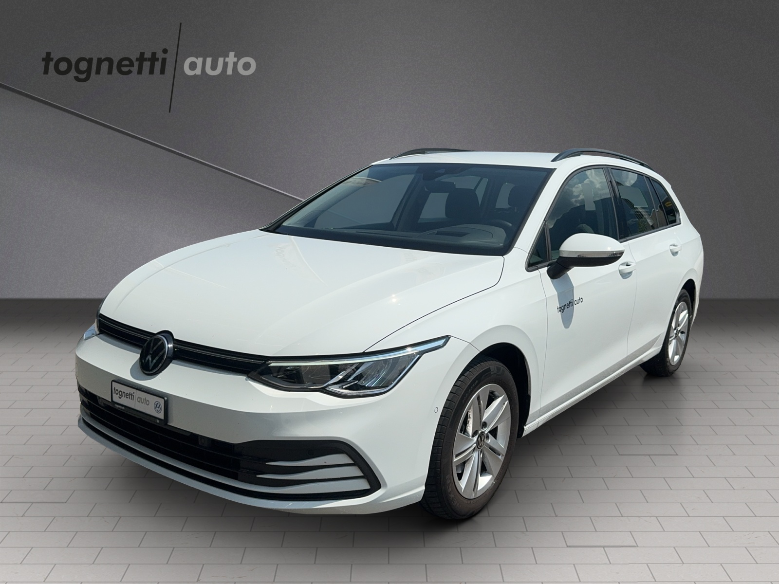 VW Golf Variant 1.0 eTSI mHEV Life DSG-image-0