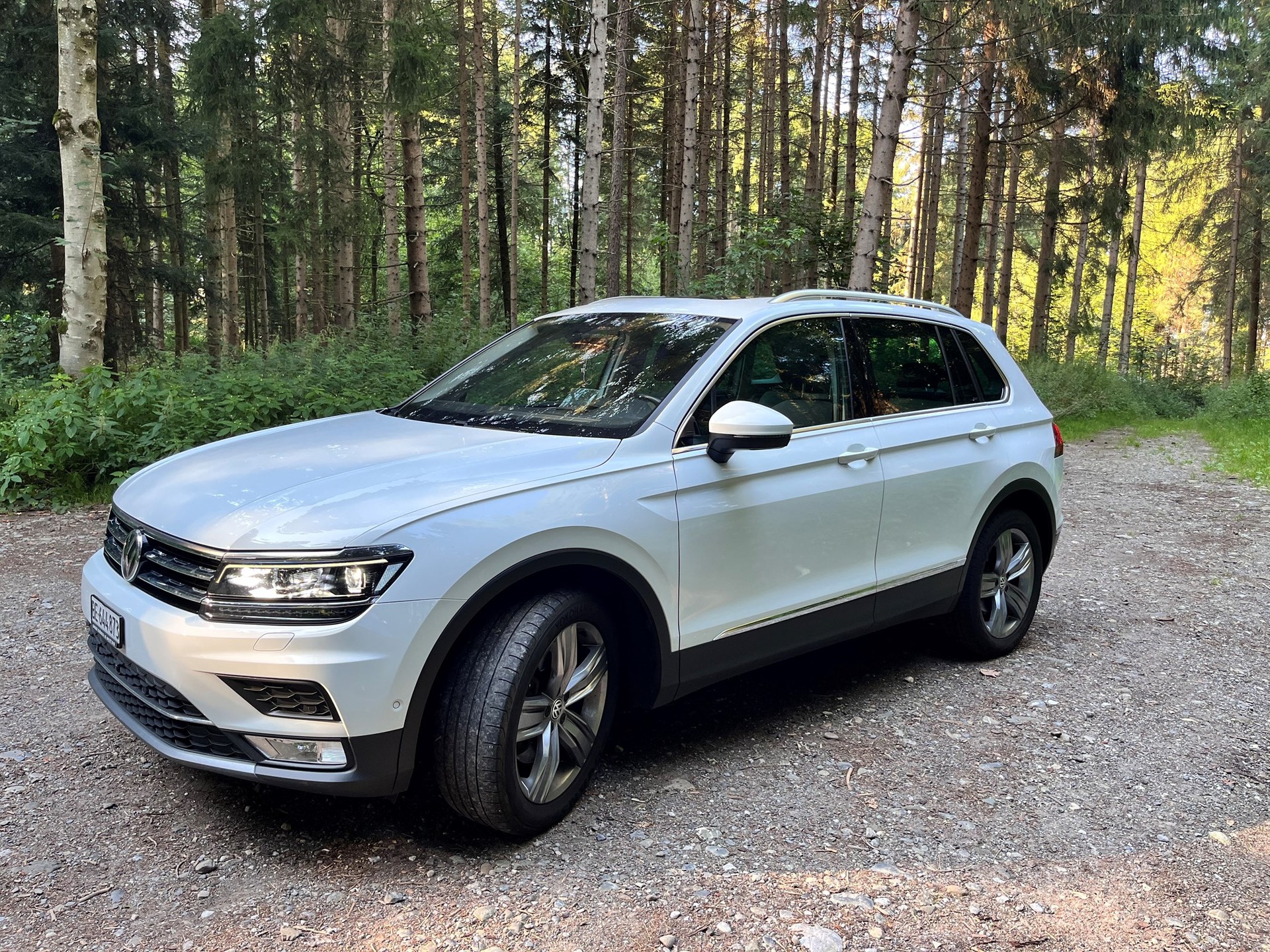 VW Tiguan 2.0 TDI SCR Highline 4Motion DSG-image-5