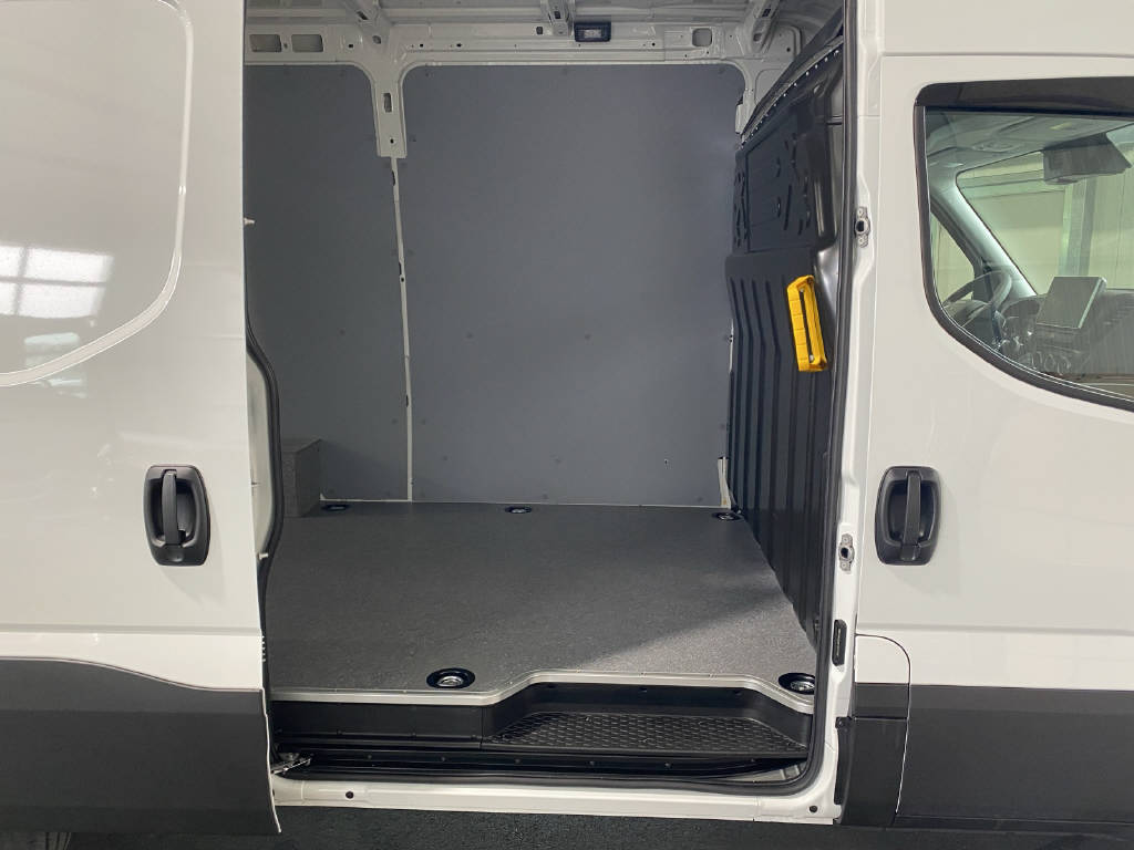 IVECO Daily 35S16A8V Kastenwagen 3520L H1.9-image-14