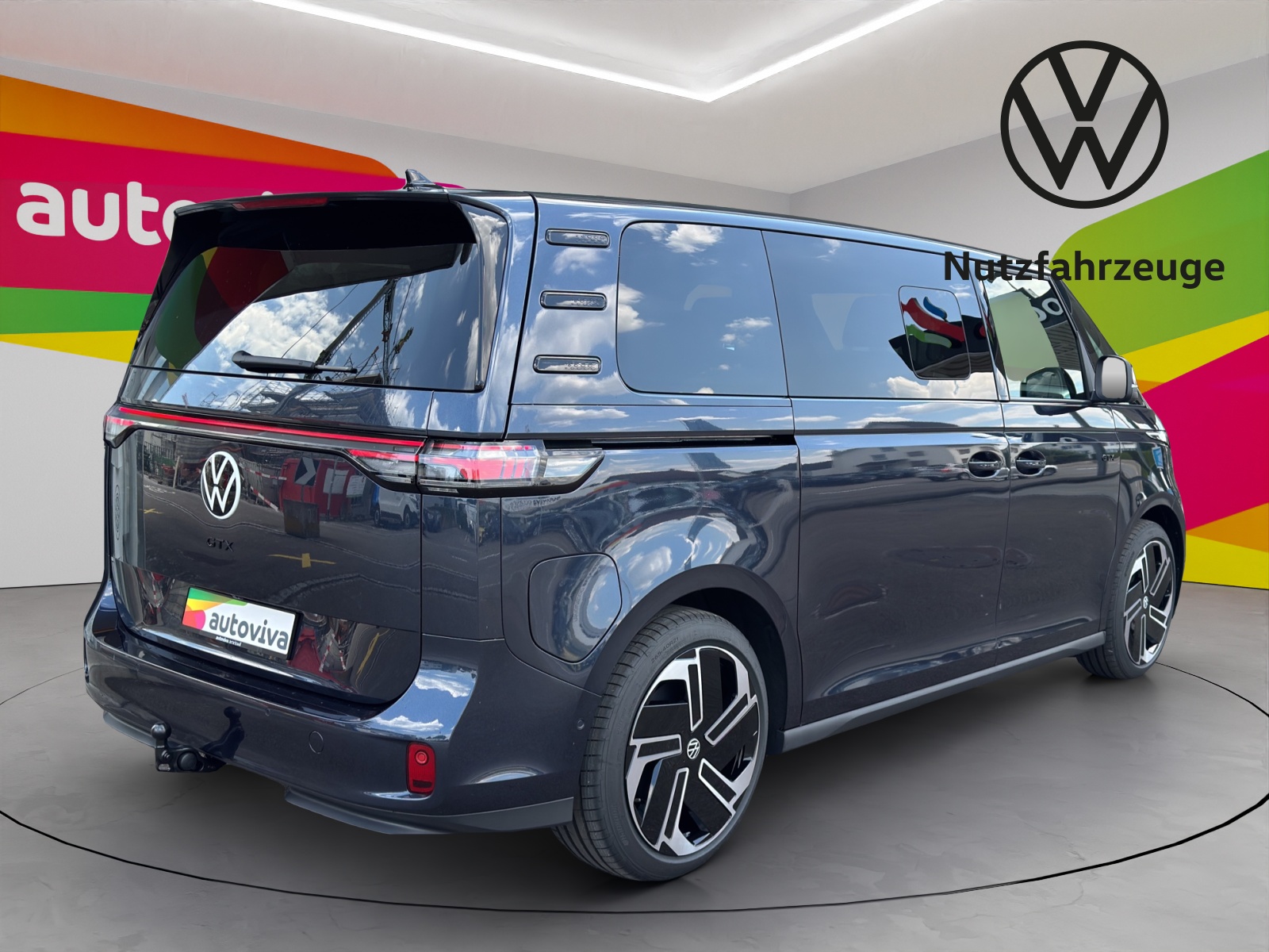 VW ID.Buzz LWB GTX 4 Motion-showroom-element-2