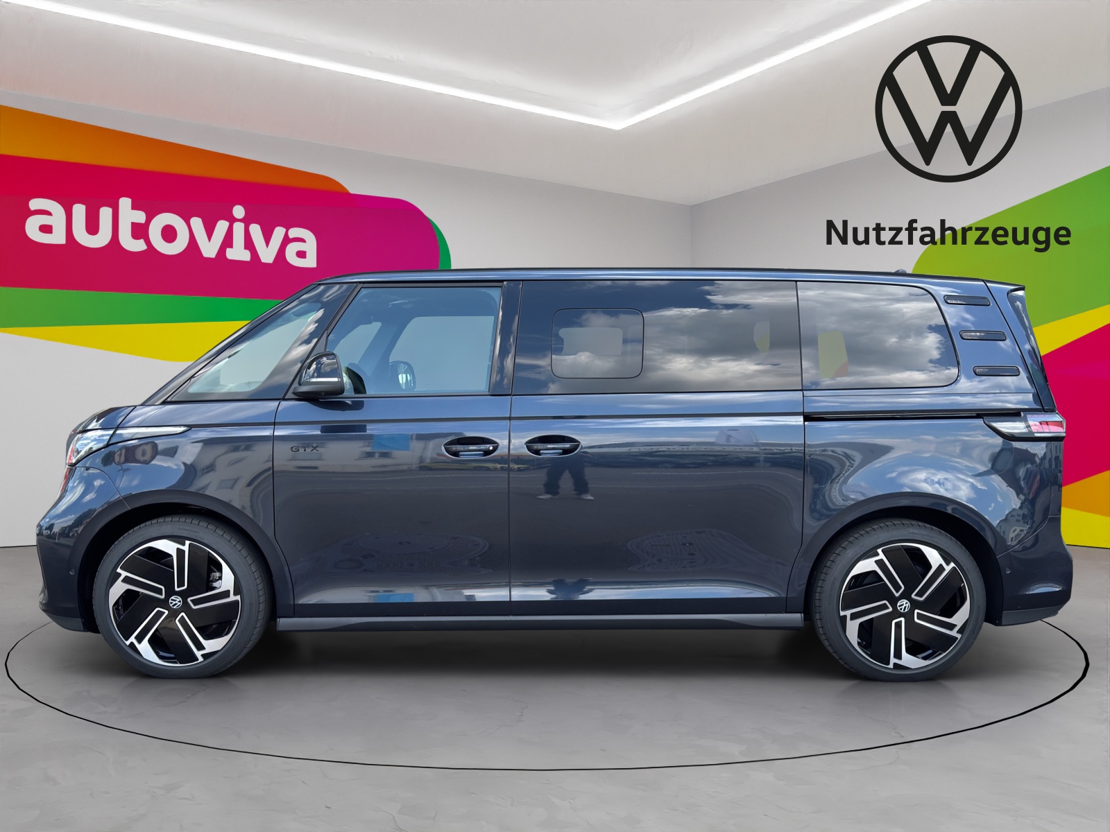 VW ID.Buzz LWB GTX 4 Motion-showroom-element-1