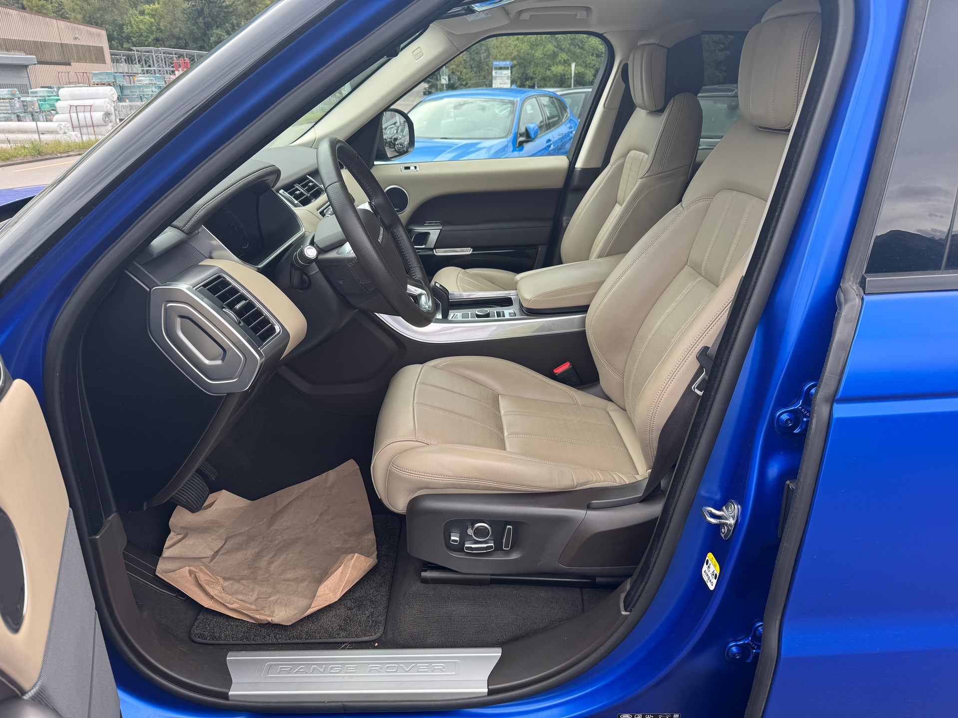LAND ROVER Range Rover Sport P400e 2.0 I4 PHEV HSE Automatic-image-7
