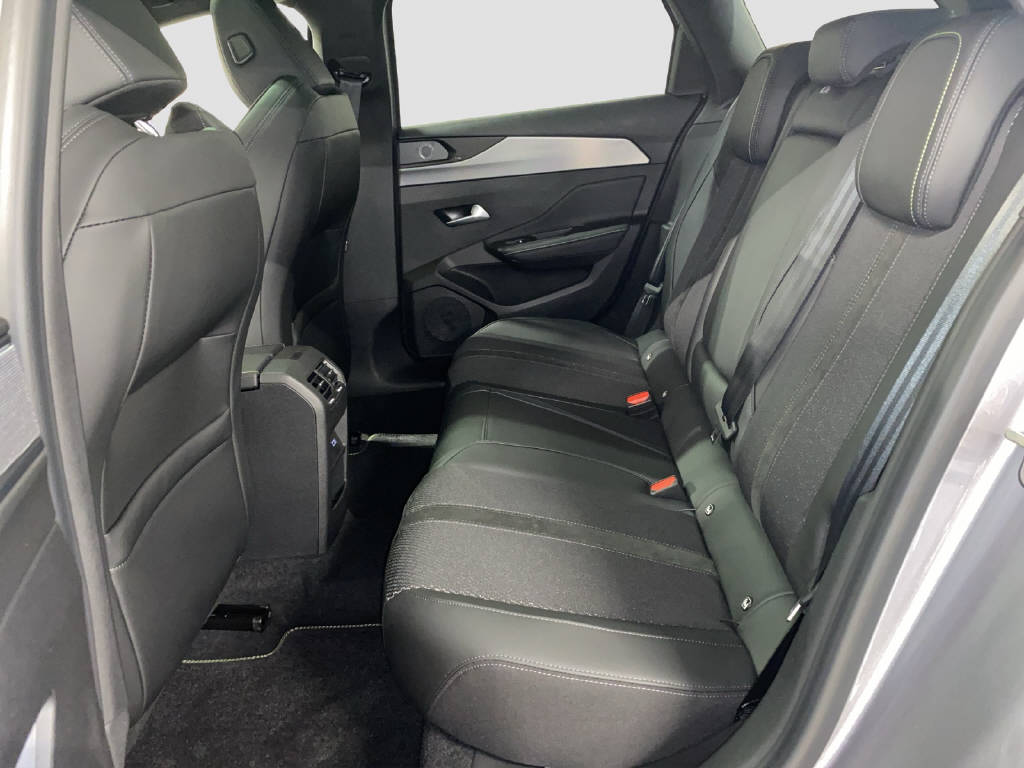 PEUGEOT 308 SW 1.2 Hybrid GT-image-12