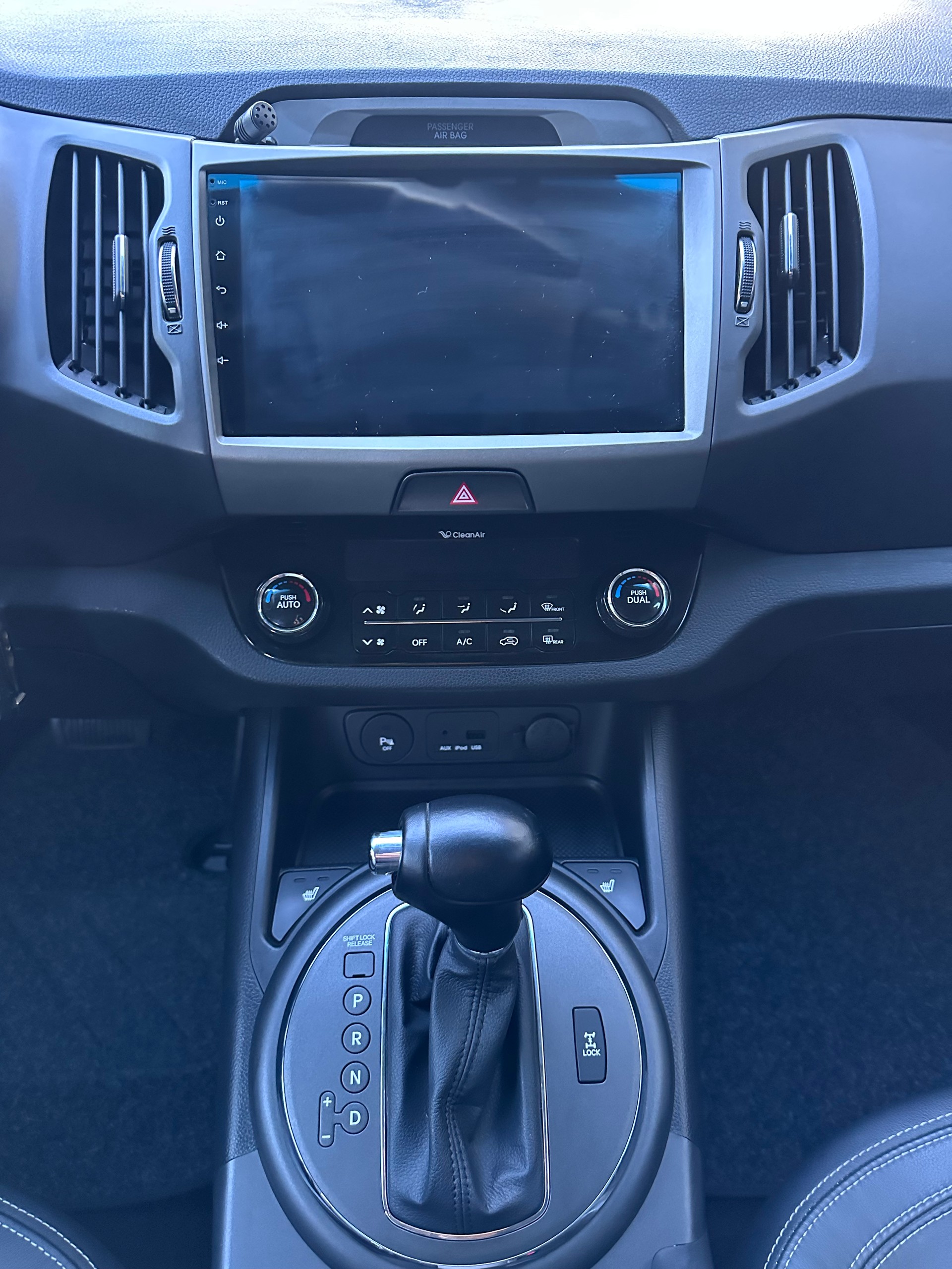 KIA Sportage 2.0 CRDi Trend 4WD Automatic-image-8