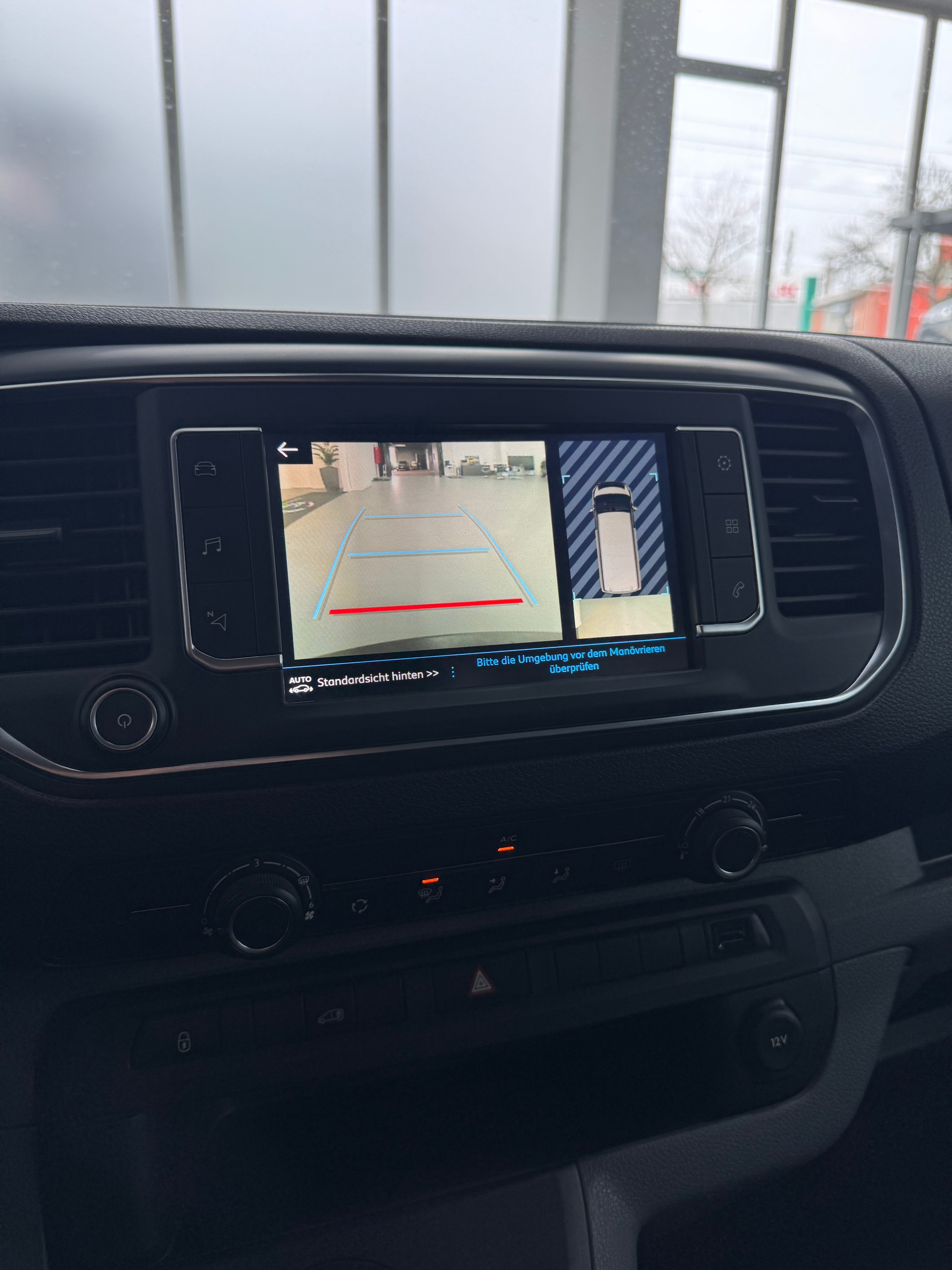 PEUGEOT Expert 2.0 BlueHDi 180 S&S Allure Compact EAT8-image-10