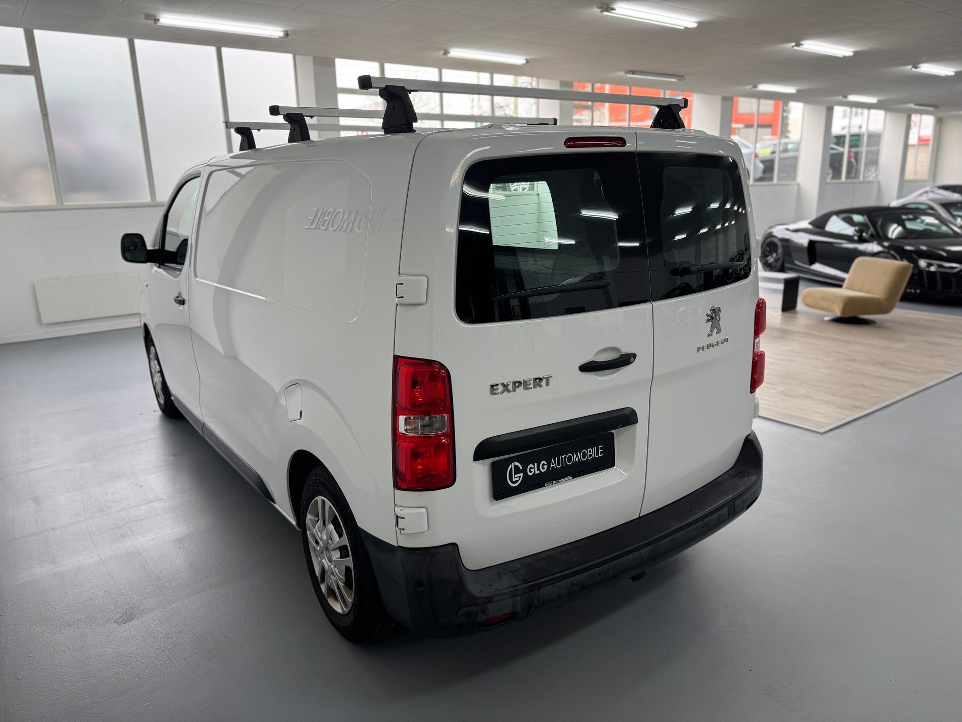 PEUGEOT Expert 2.0 BlueHDi 180 S&S Allure Compact EAT8-image-5