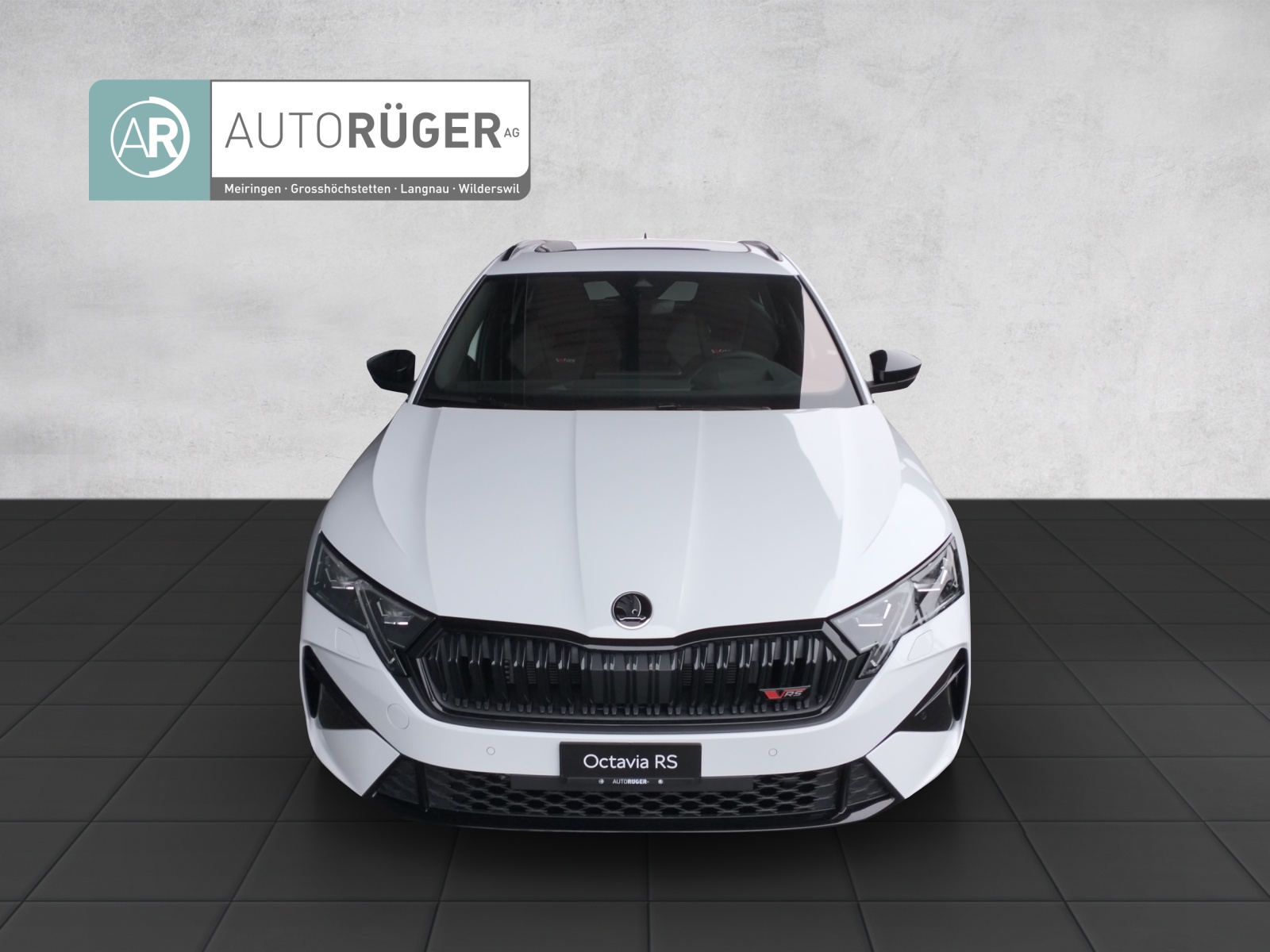 SKODA Octavia Combi 2.0 TSI DSG RS-image-1