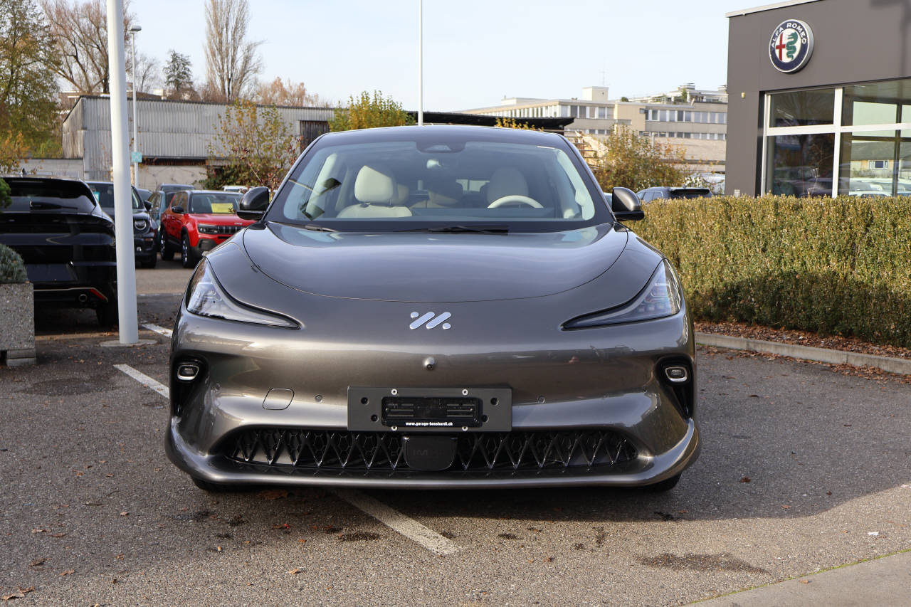 MG IM6 100 kWh Performance 21 4WD-image-6
