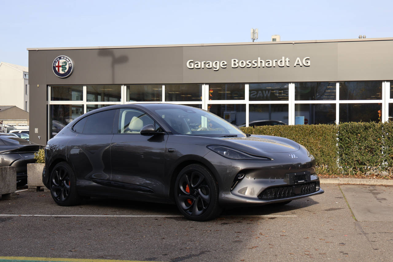 MG IM6 100 kWh Performance 21 4WD-image-1
