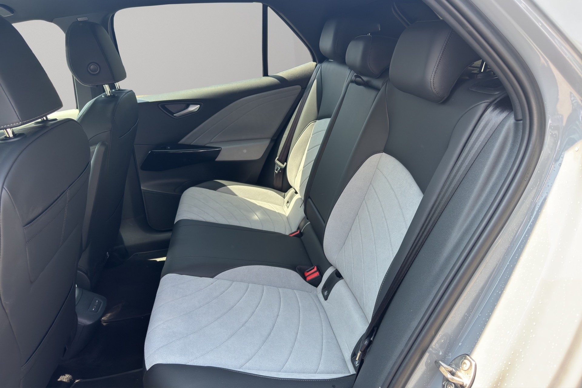 VW ID.3 Pro S 77 kWh Pro S United-image-5