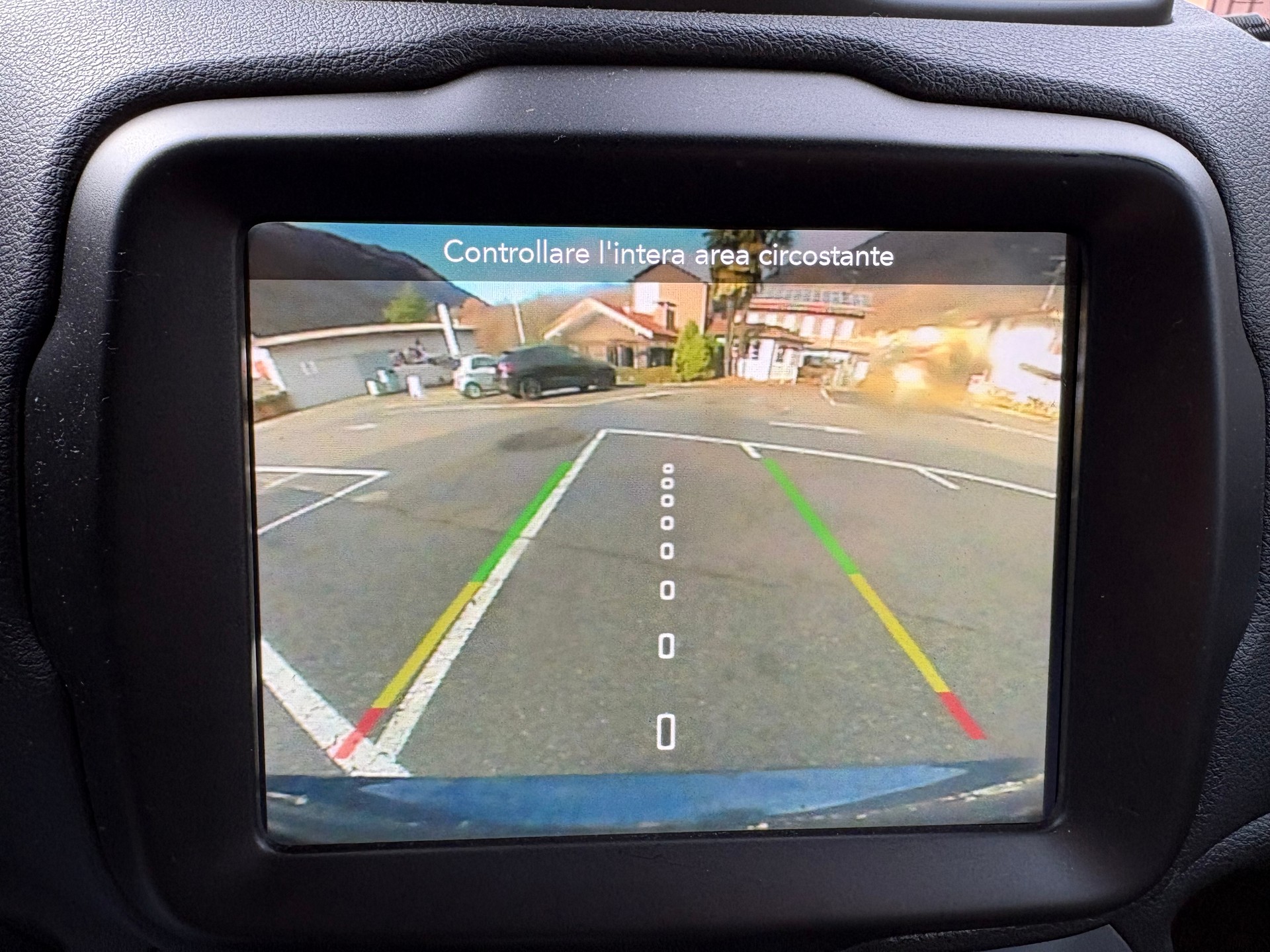 JEEP Renegade 1.3 T PHEV S AWD-image-12