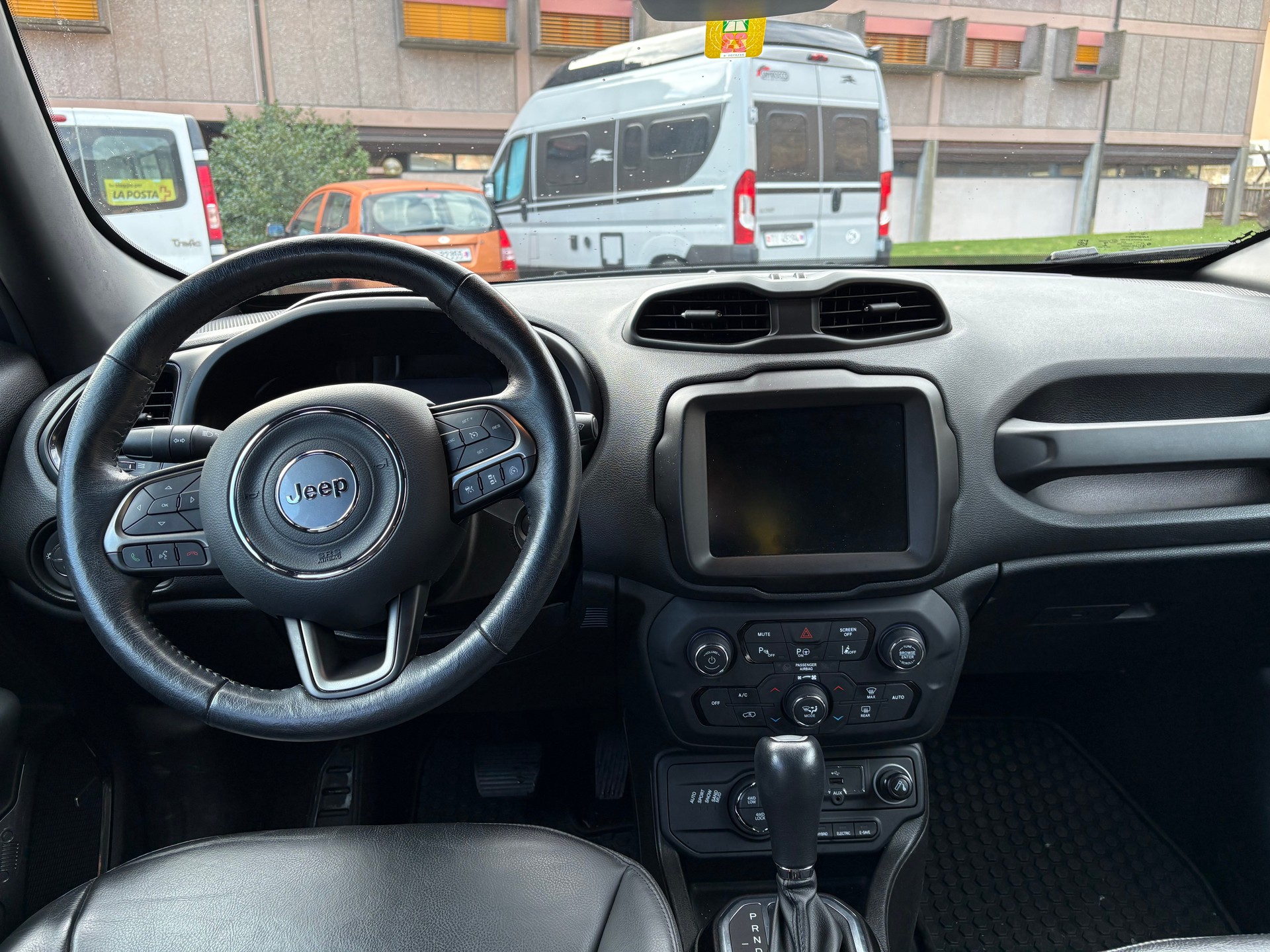JEEP Renegade 1.3 T PHEV S AWD-image-11