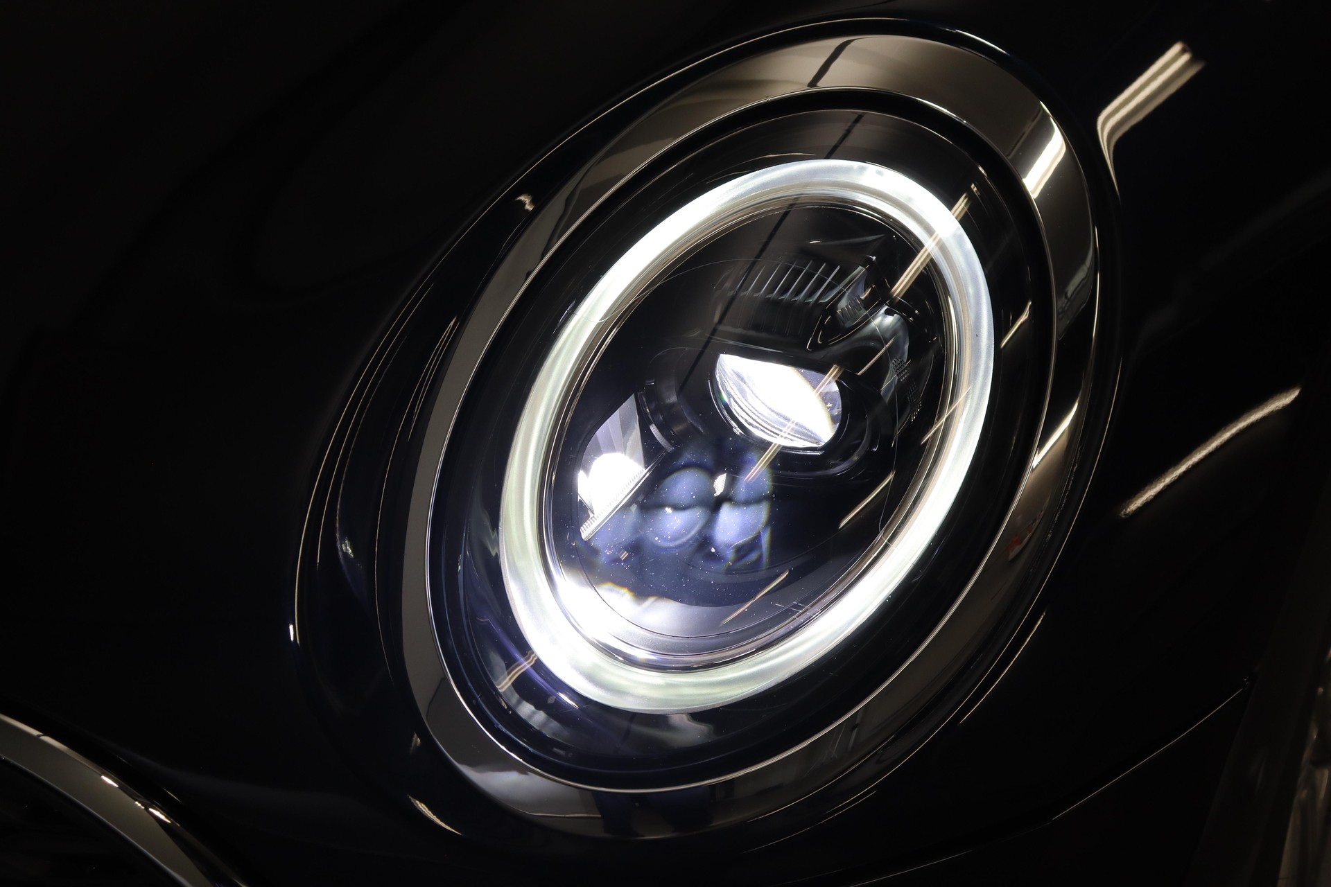 MINI Clubman F54 2.0i Cooper S ALL4-image-16