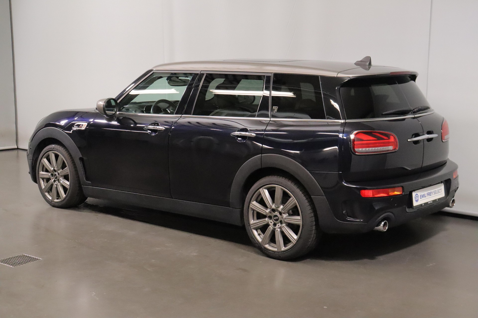 MINI Clubman F54 2.0i Cooper S ALL4-image-11