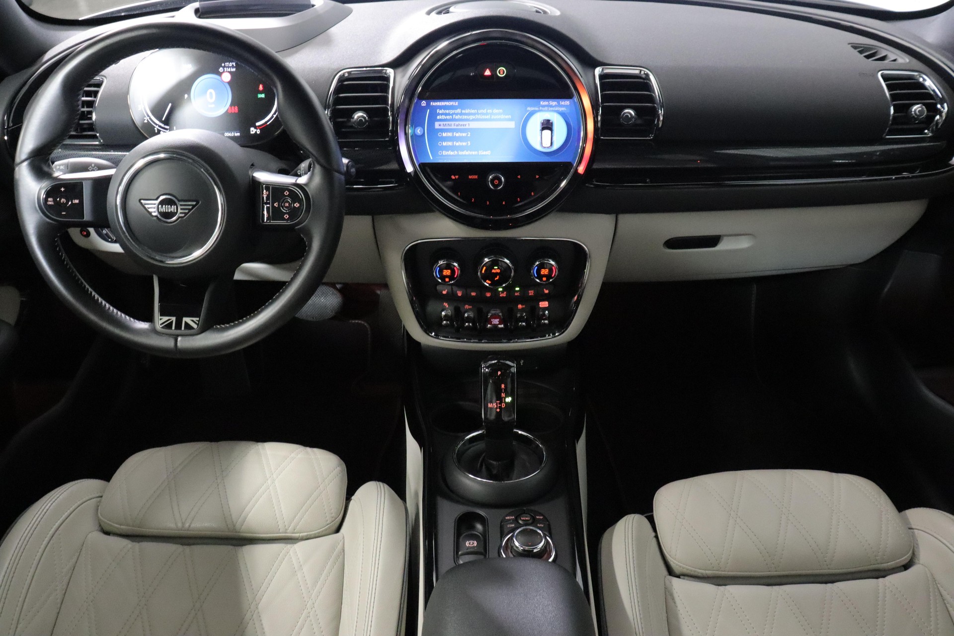 MINI Clubman F54 2.0i Cooper S ALL4-image-6