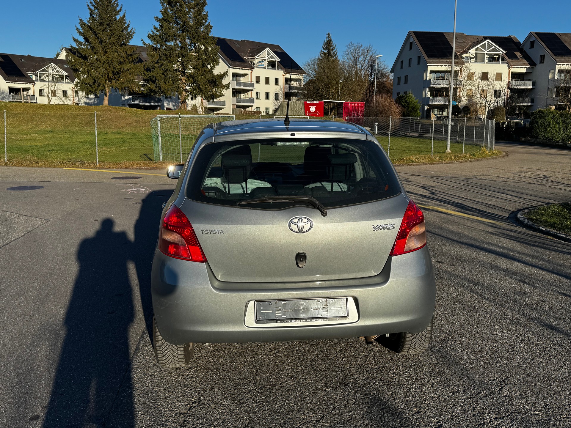 TOYOTA Yaris 1.0 Style-image-5