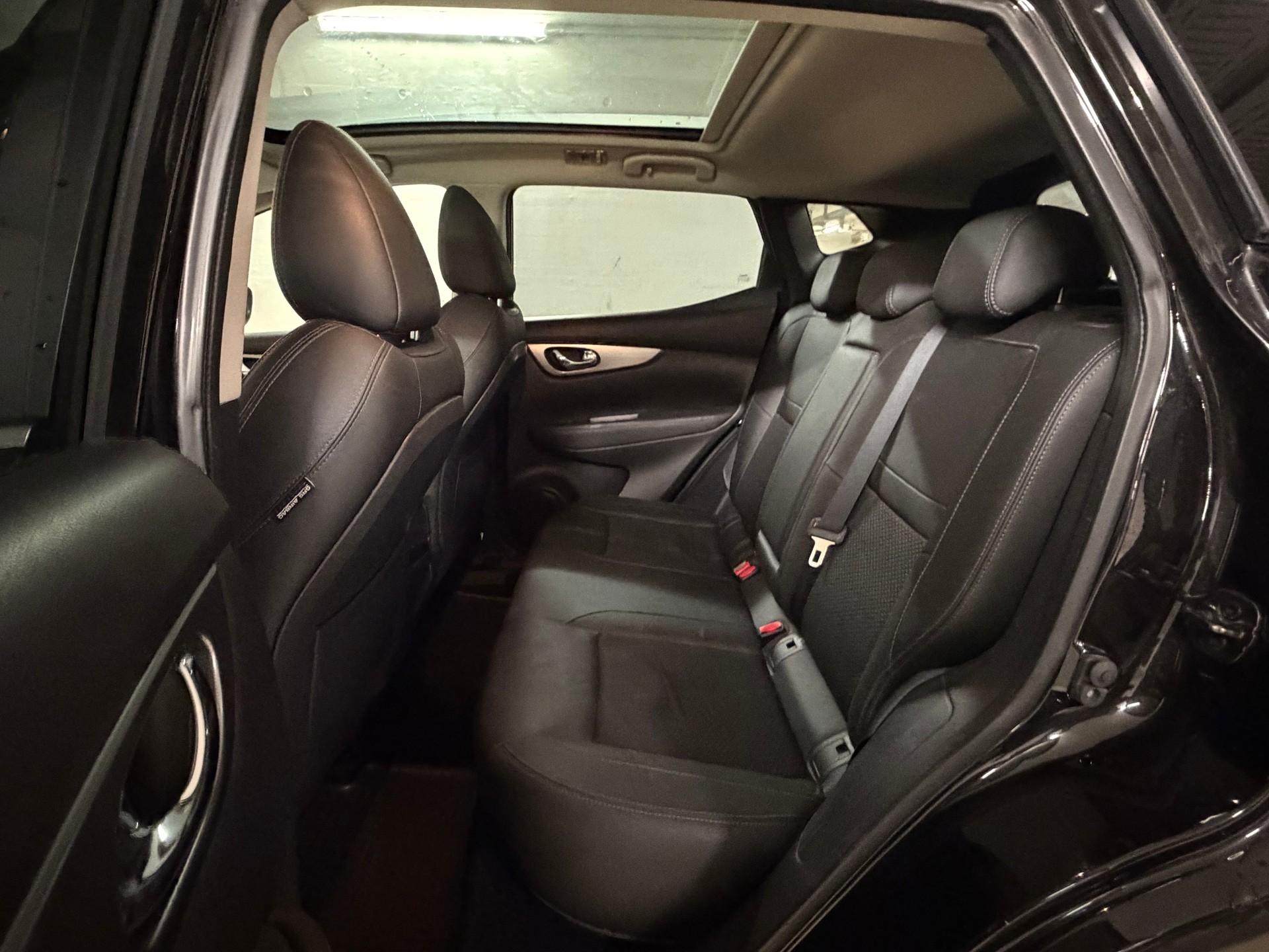 NISSAN Qashqai 1.7 dCi tekna ALL-MODE 4x4-image-9