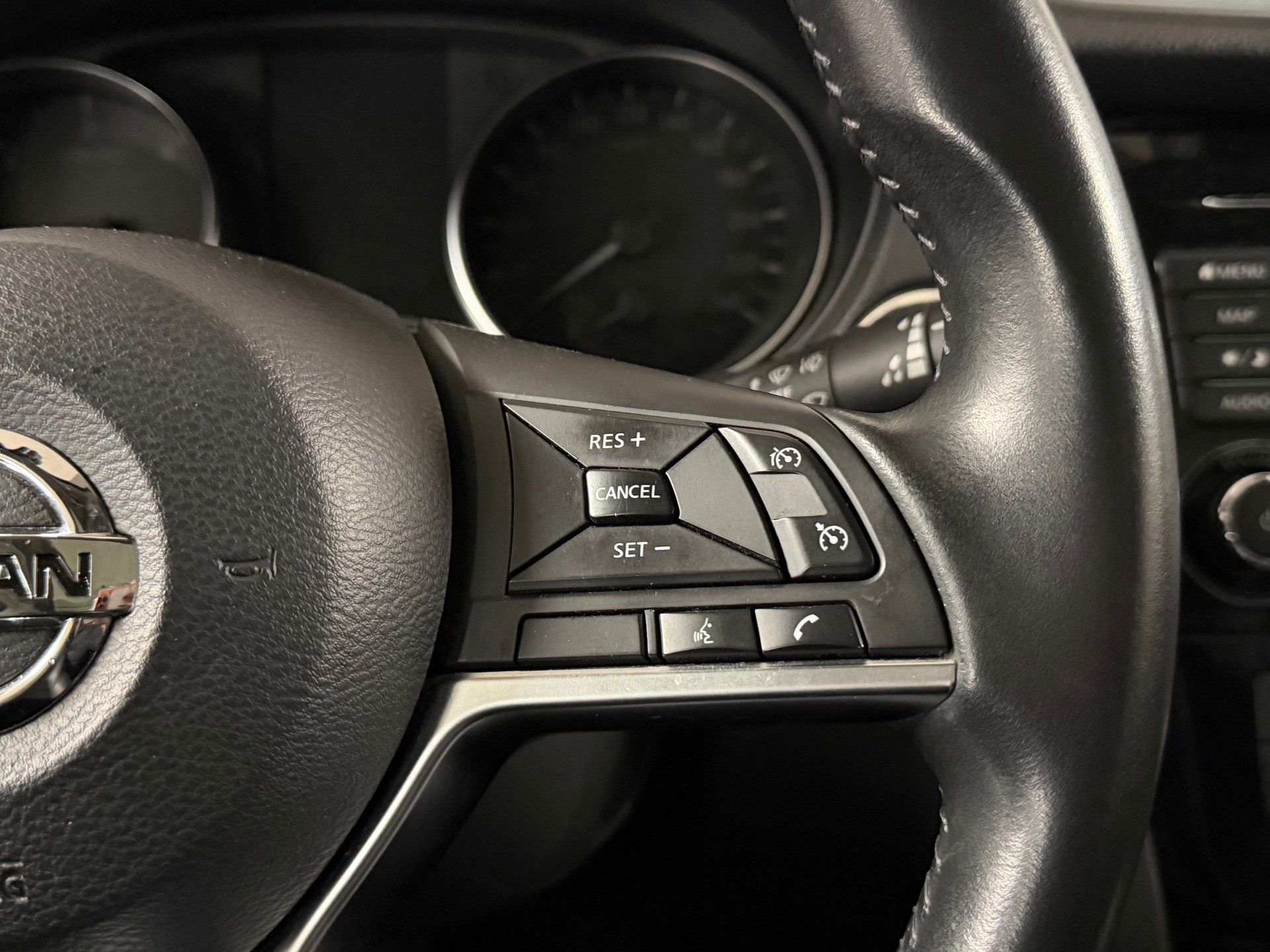 NISSAN Qashqai 1.7 dCi tekna ALL-MODE 4x4-image-15
