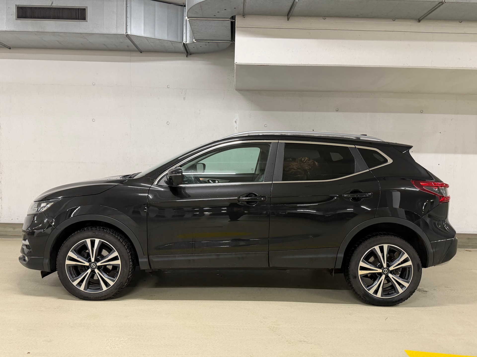 NISSAN Qashqai 1.7 dCi tekna ALL-MODE 4x4-image-6