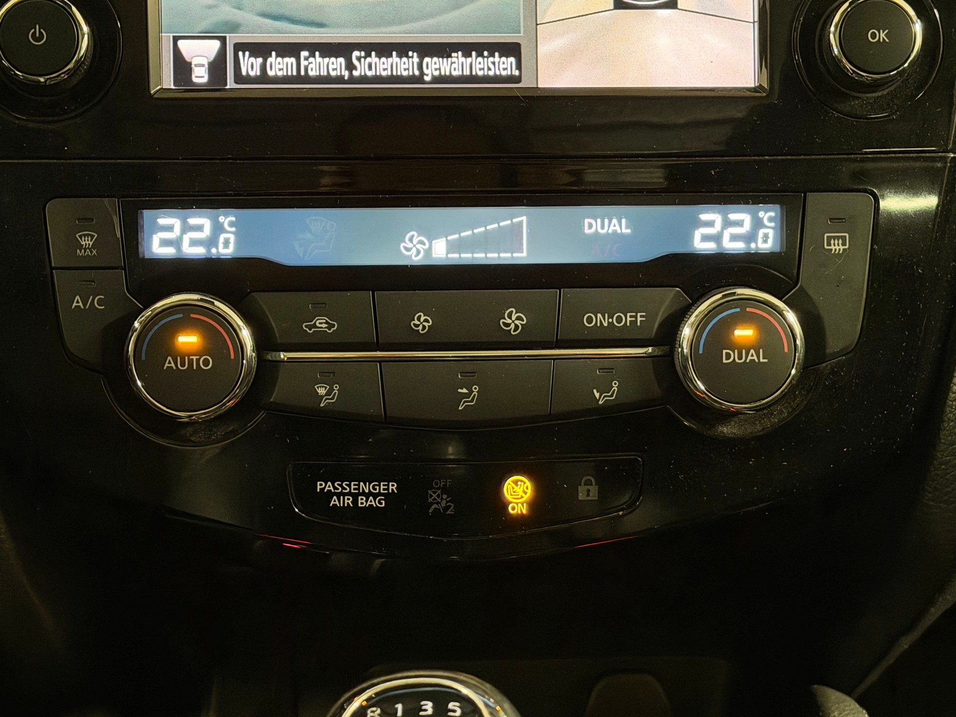 NISSAN Qashqai 1.7 dCi tekna ALL-MODE 4x4-image-18