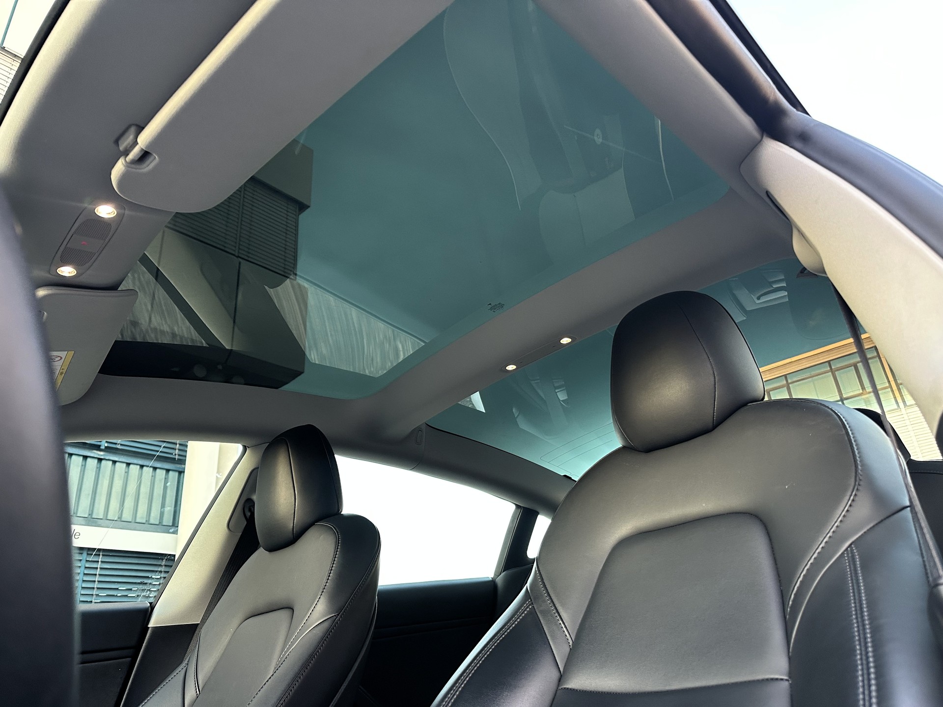 TESLA Model 3 Long Range Dual Motor AWD-image-7