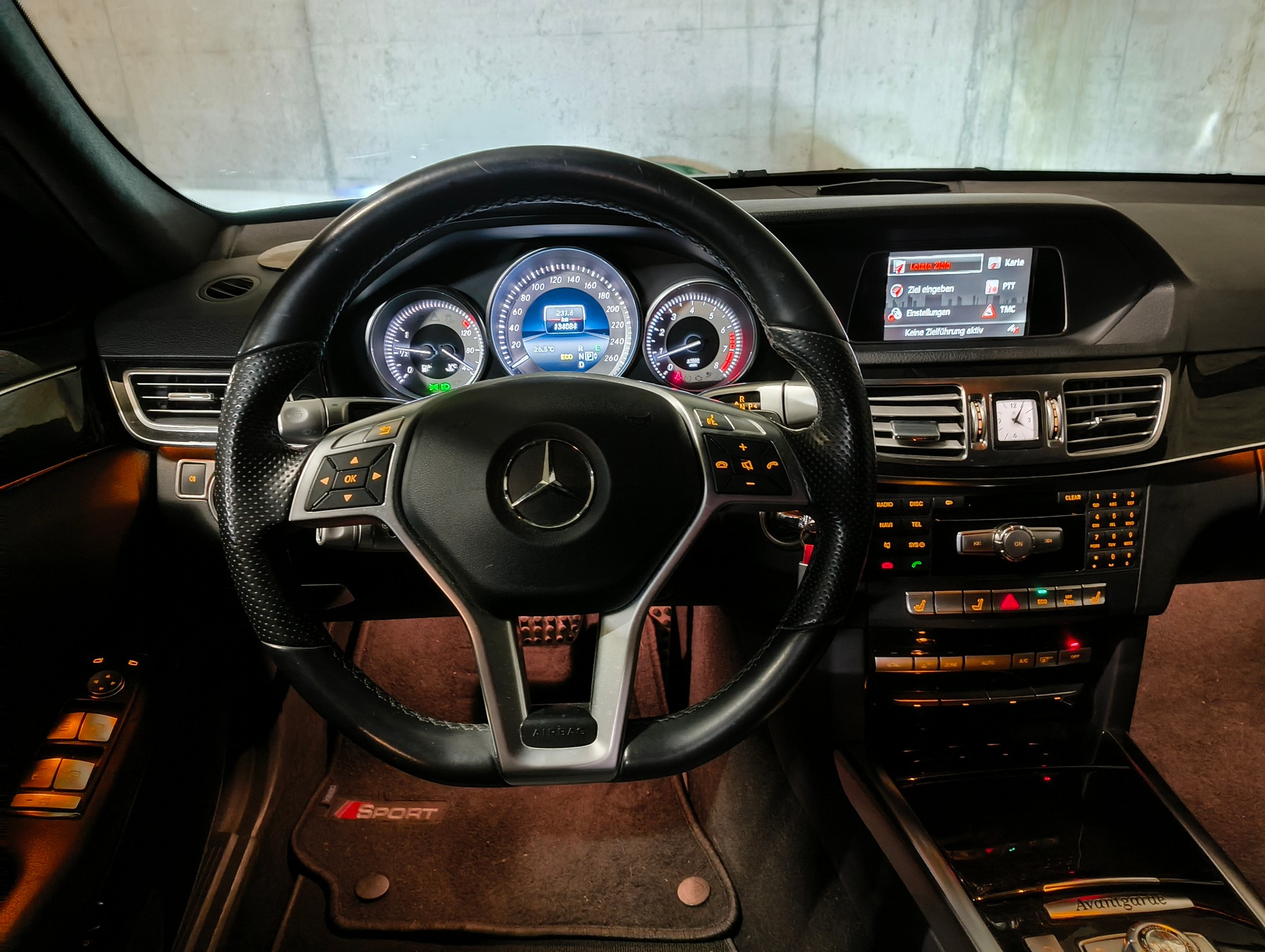 MERCEDES-BENZ E 250 Kombi AMG-Line 7G-Tronic MFK Top Zustand, 134'000 KM!-image-1