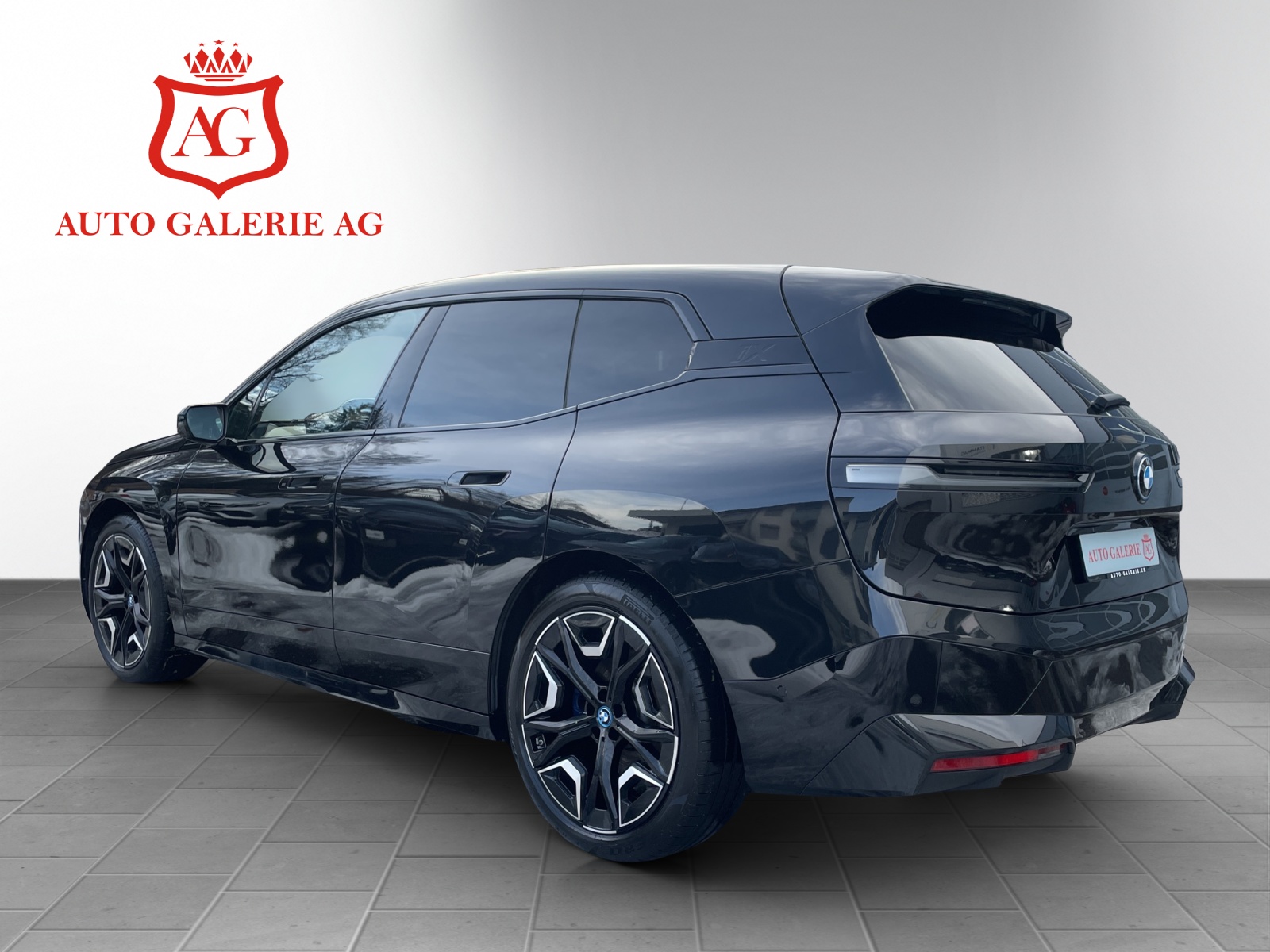 BMW iX xDrive50-image-2