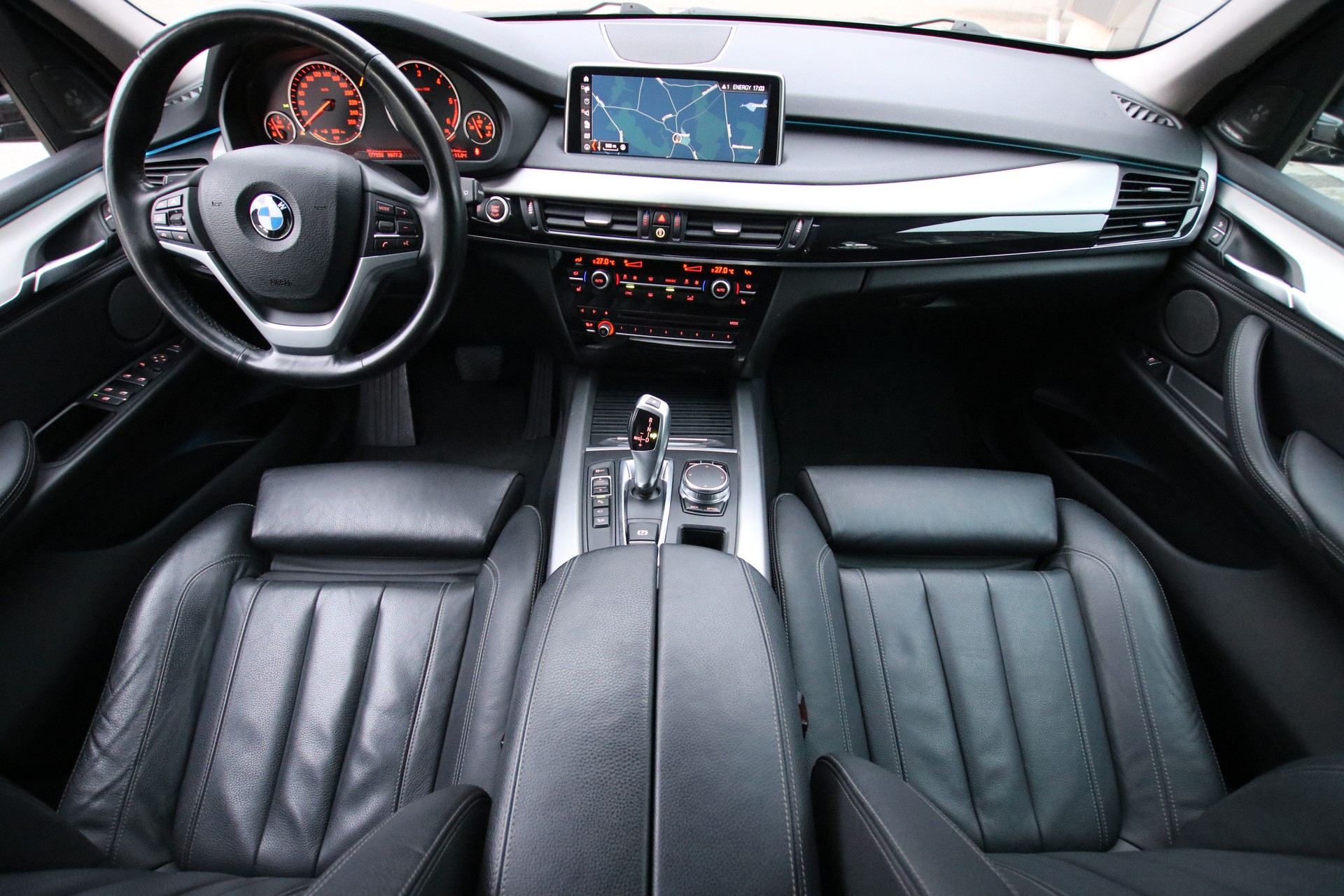 BMW X5 xDrive 40d Steptronic *AHK 3500kg*-image-9
