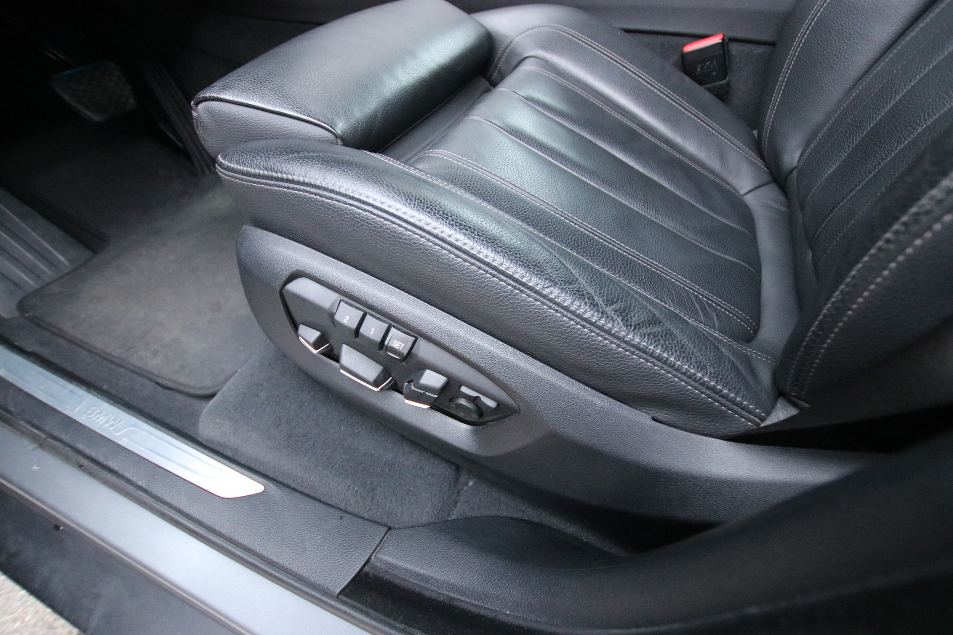 BMW X5 xDrive 40d Steptronic *AHK 3500kg*-image-23