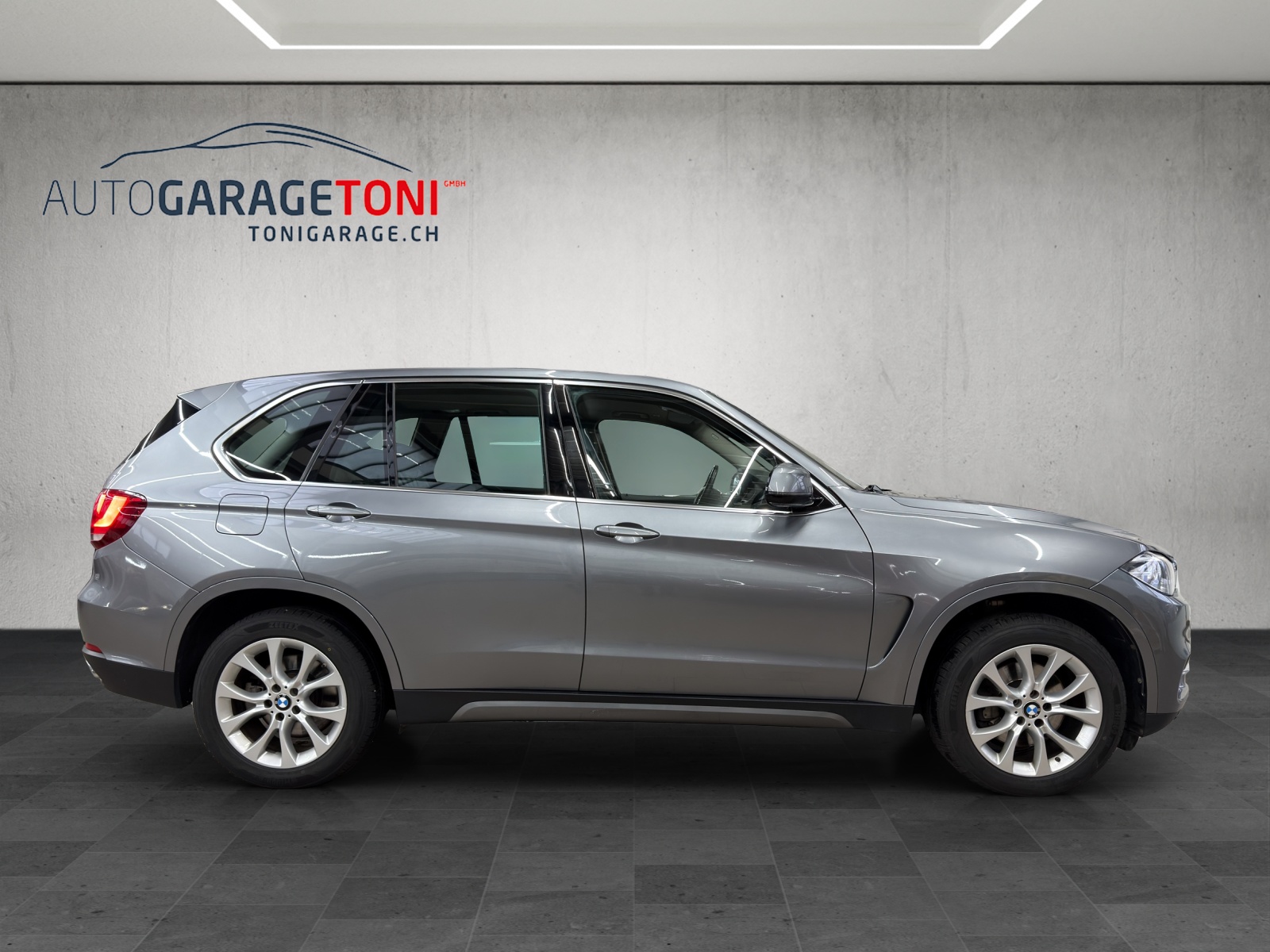 BMW X5 xDrive 40d Steptronic *AHK 3500kg*-image-4