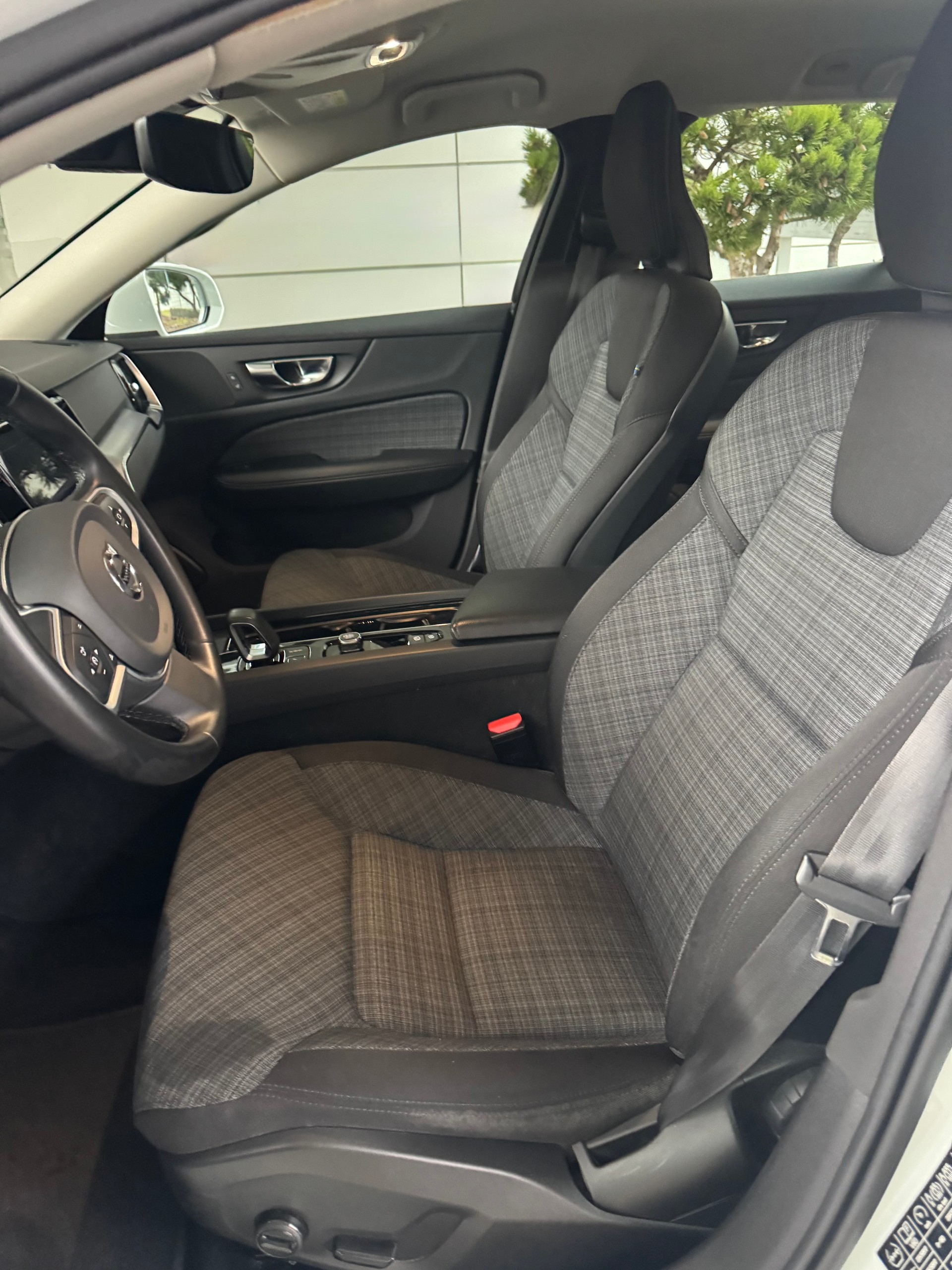 VOLVO V60 B4 Diesel Mild Hybrid Core Geartronic-image-6
