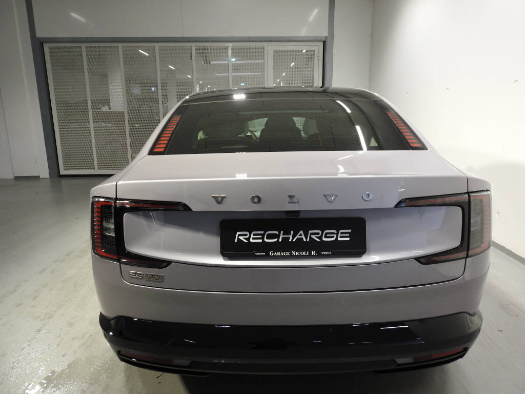 VOLVO ES90 Ultra-image-4