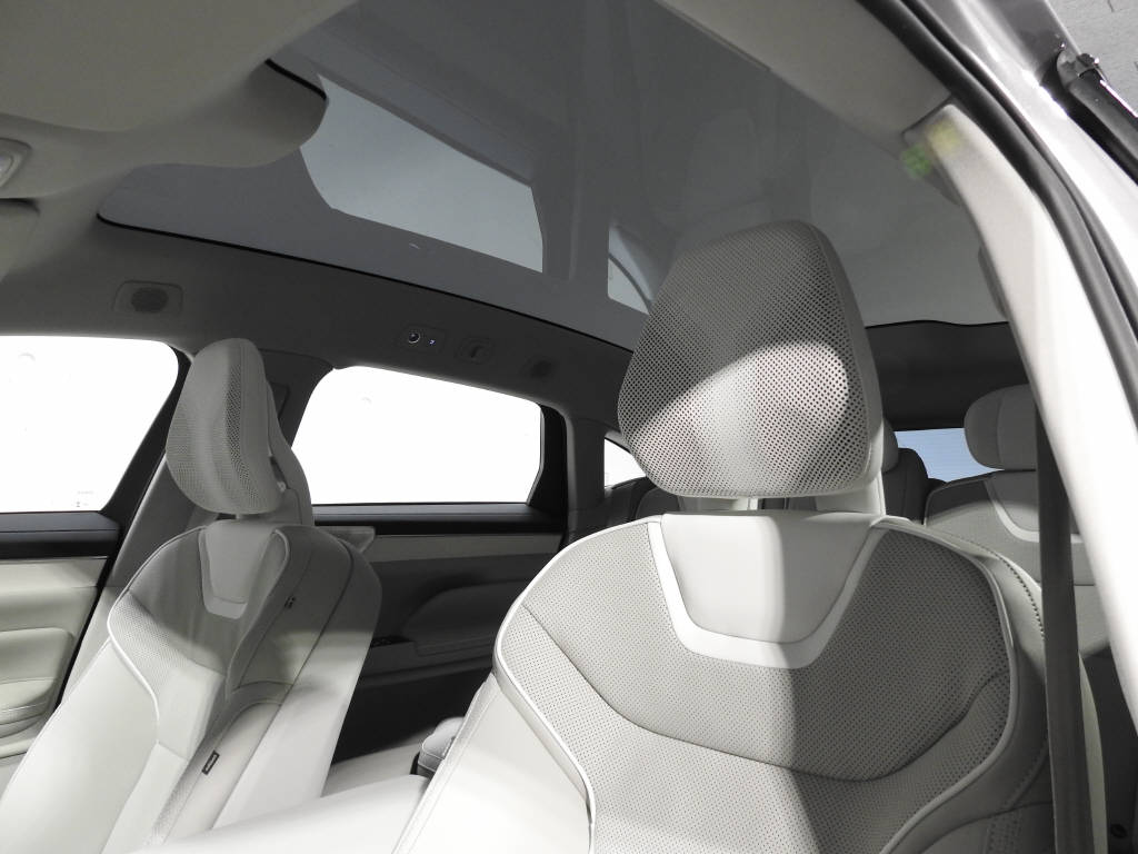 VOLVO ES90 Ultra-image-10