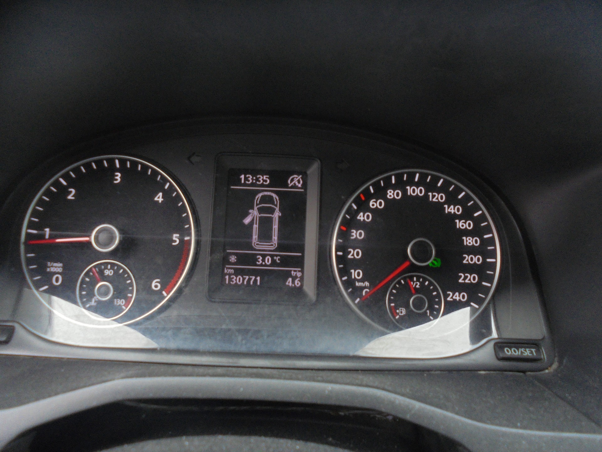 VW Caddy 2.0TDI 4Motion BlueMotion Technology DSG-image-9