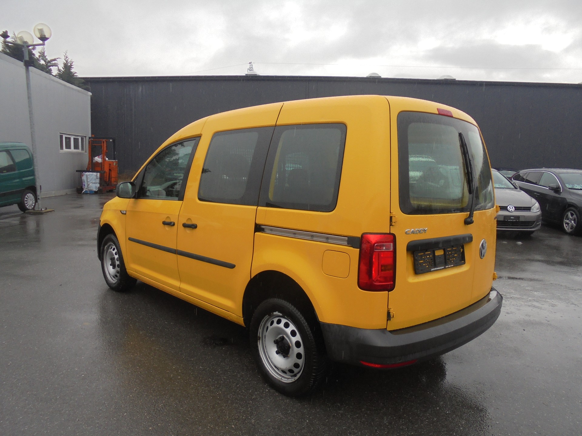 VW Caddy 2.0TDI 4Motion BlueMotion Technology DSG-image-4