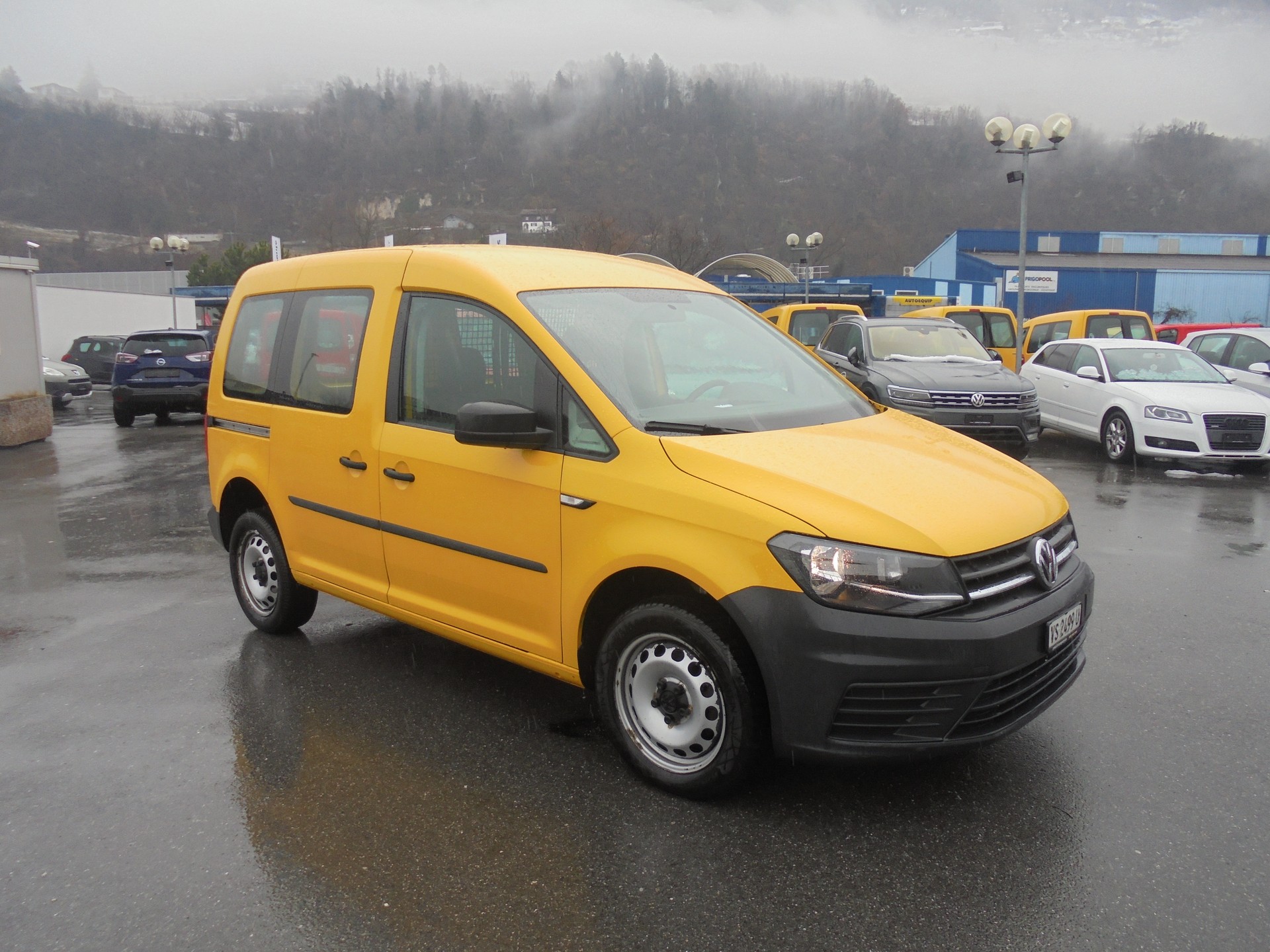 VW Caddy 2.0TDI 4Motion BlueMotion Technology DSG-image-2
