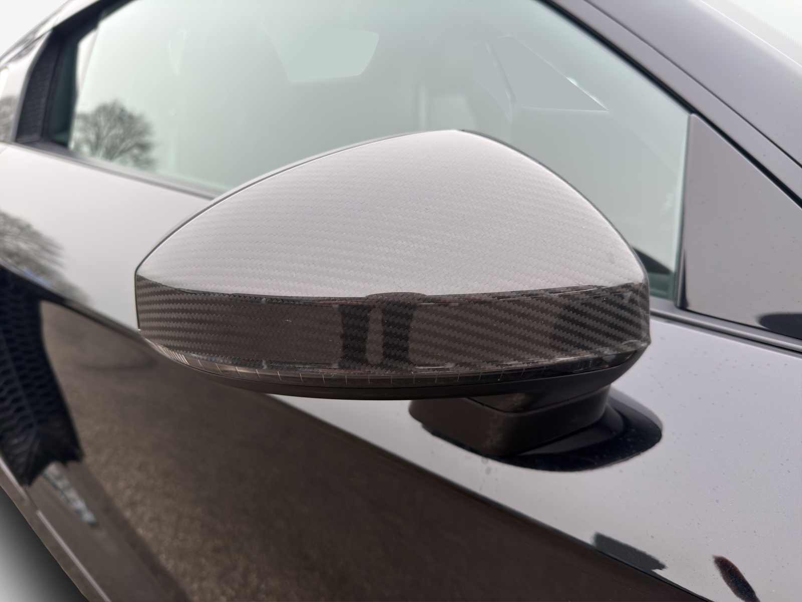 AUDI R8 Coupé 5.2 plus S-Tronic-image-13