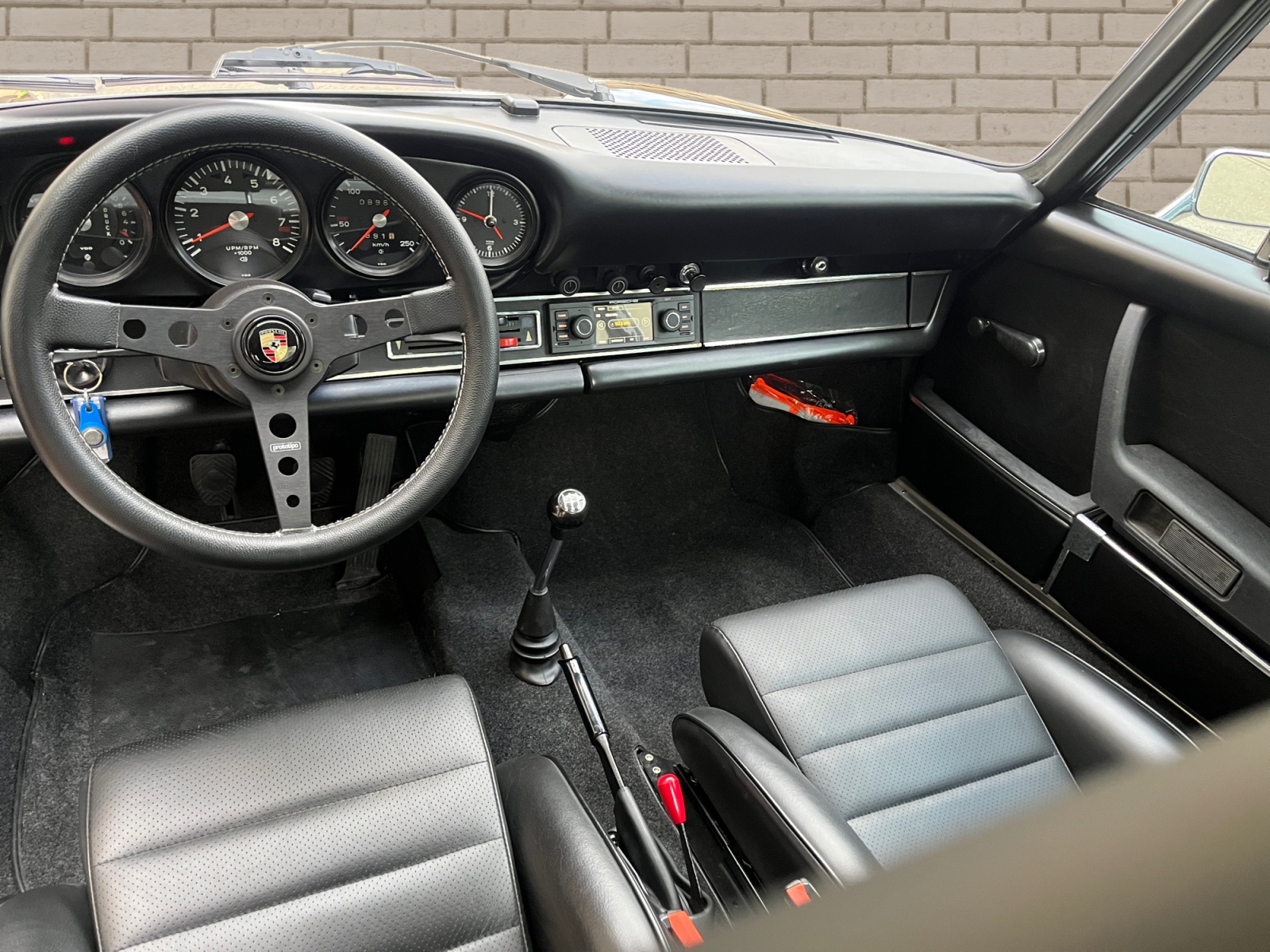 PORSCHE 911 S 2.7-image-7