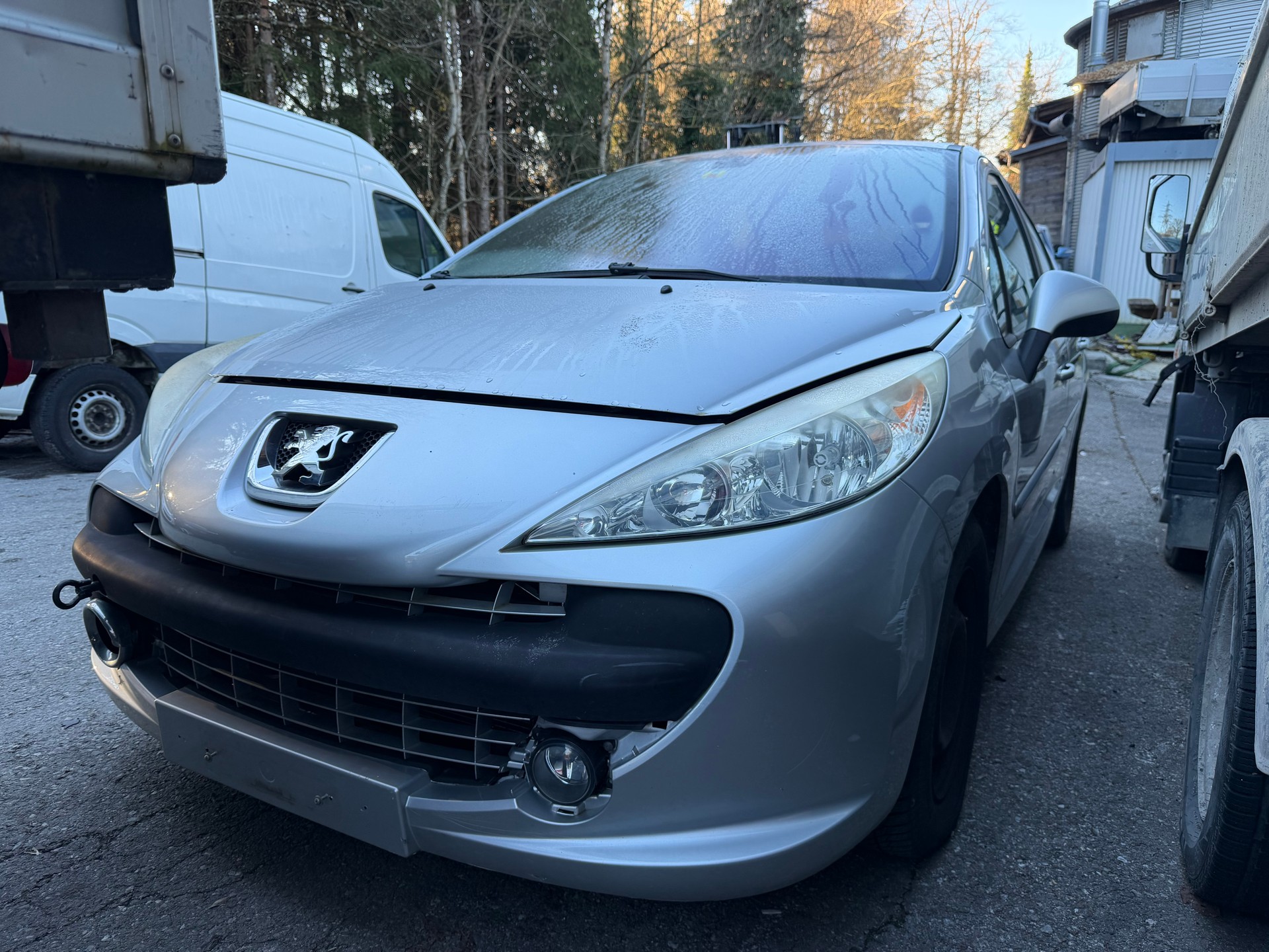 PEUGEOT 207 1.6 16V Sport Automatic-image-0