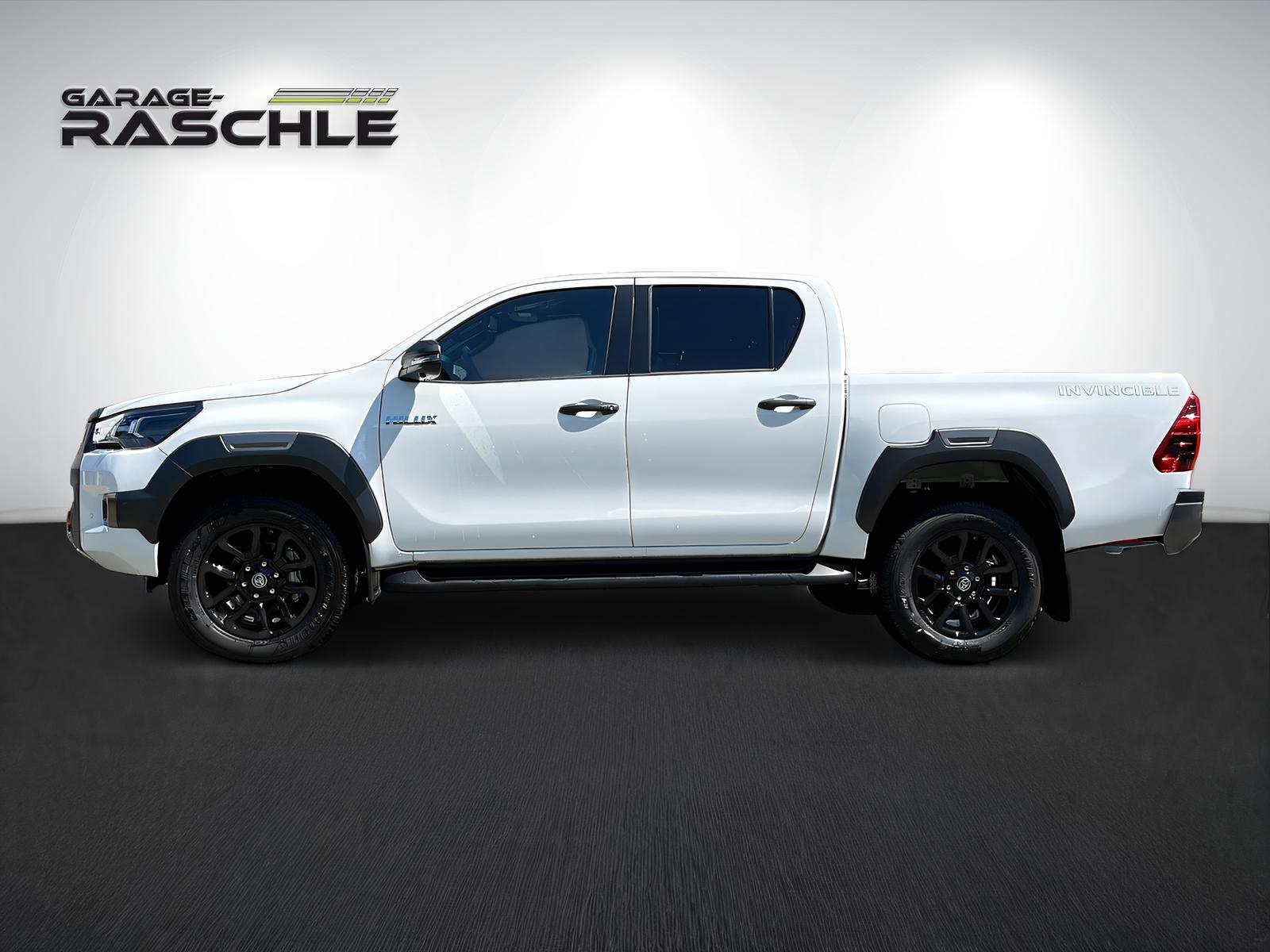 TOYOTA Hilux Double Cab.-Pick-up 2.8 D-4D MHEV 204 Invincible-image-2