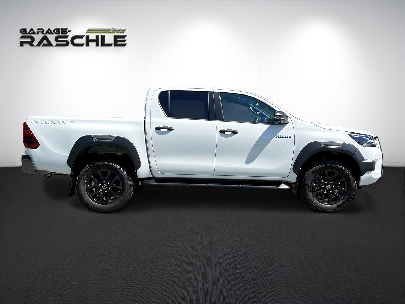 TOYOTA Hilux Double Cab.-Pick-up 2.8 D-4D MHEV 204 Invincible-image-4
