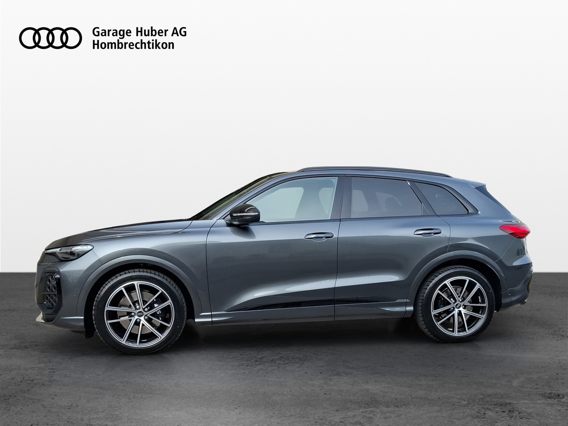 AUDI SQ5 TFSI quattro S-tronic-image-1